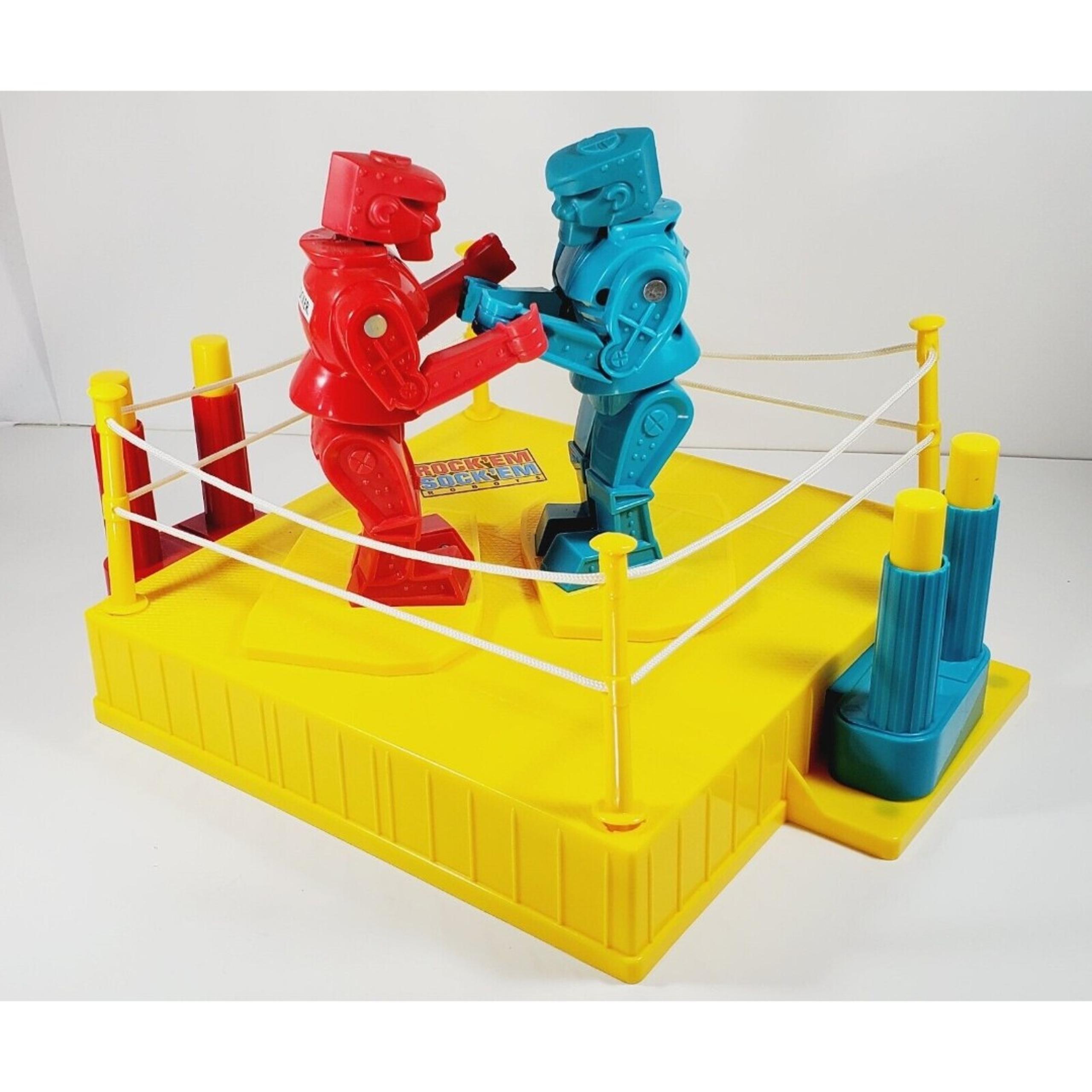 2001 Mattel Rock em Sock em Fighting Robots Blue Bomber Red Rocker Game Vtg