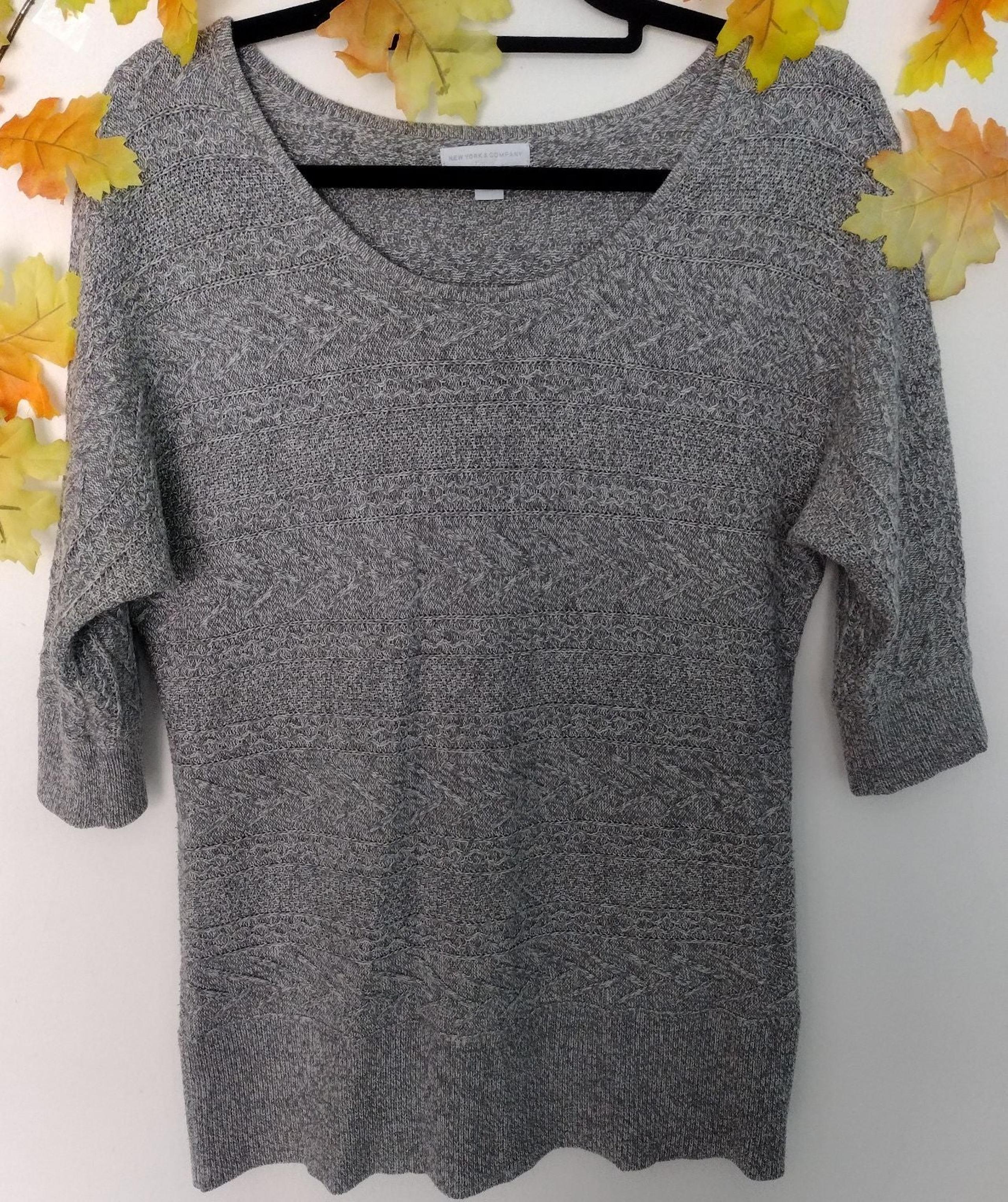 New York & and Company Knitted Grey 3/4 Sleeve Scoop Neck Sweater Size M