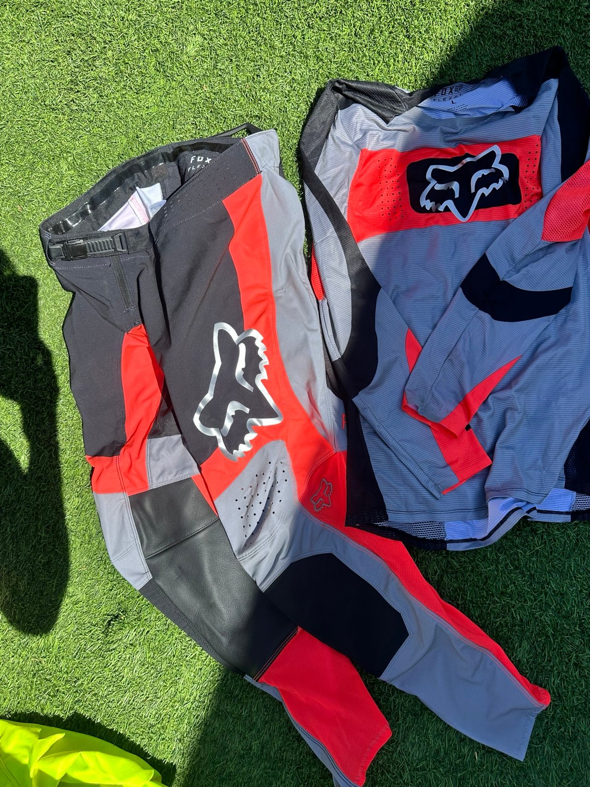 Fox Racing Women's Flexair Mirer Motocross Pants & Jersey