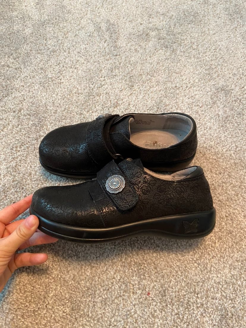 Alegria slip on clogs size 36