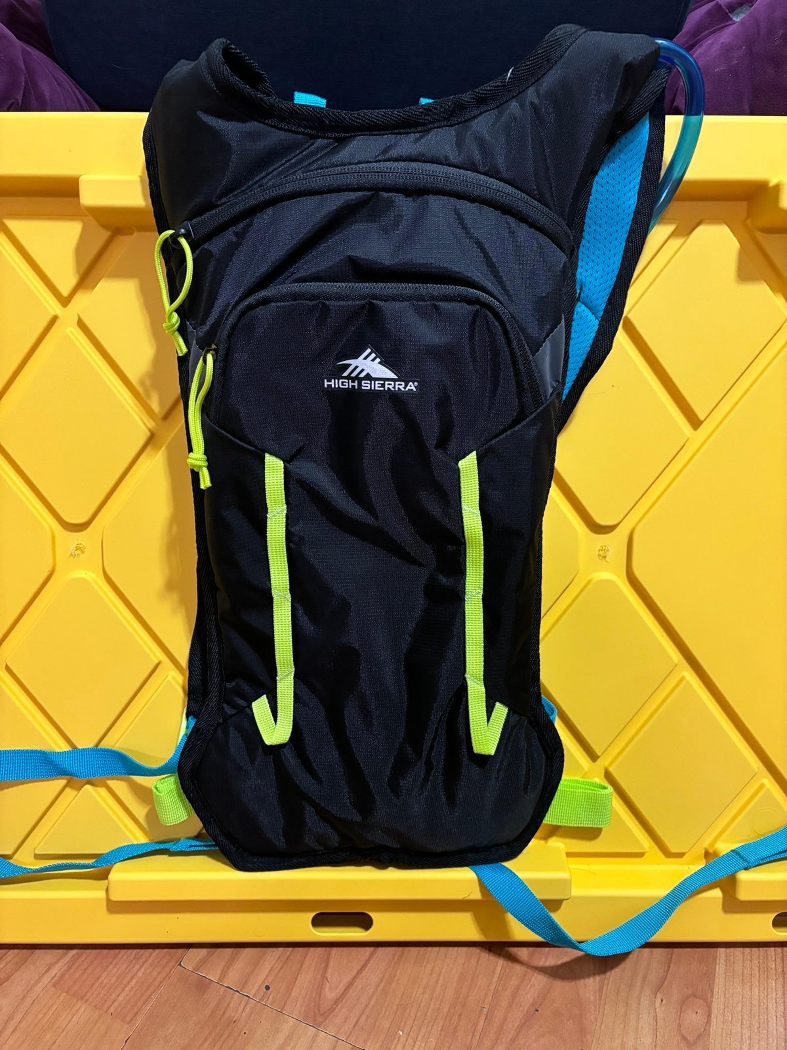 High Sierra Hydrahike 2.0 4L Hydration Water Backpack, Black