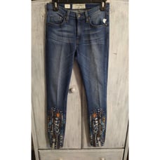 Miss me vintage embroidered skinny Size 27 jeans