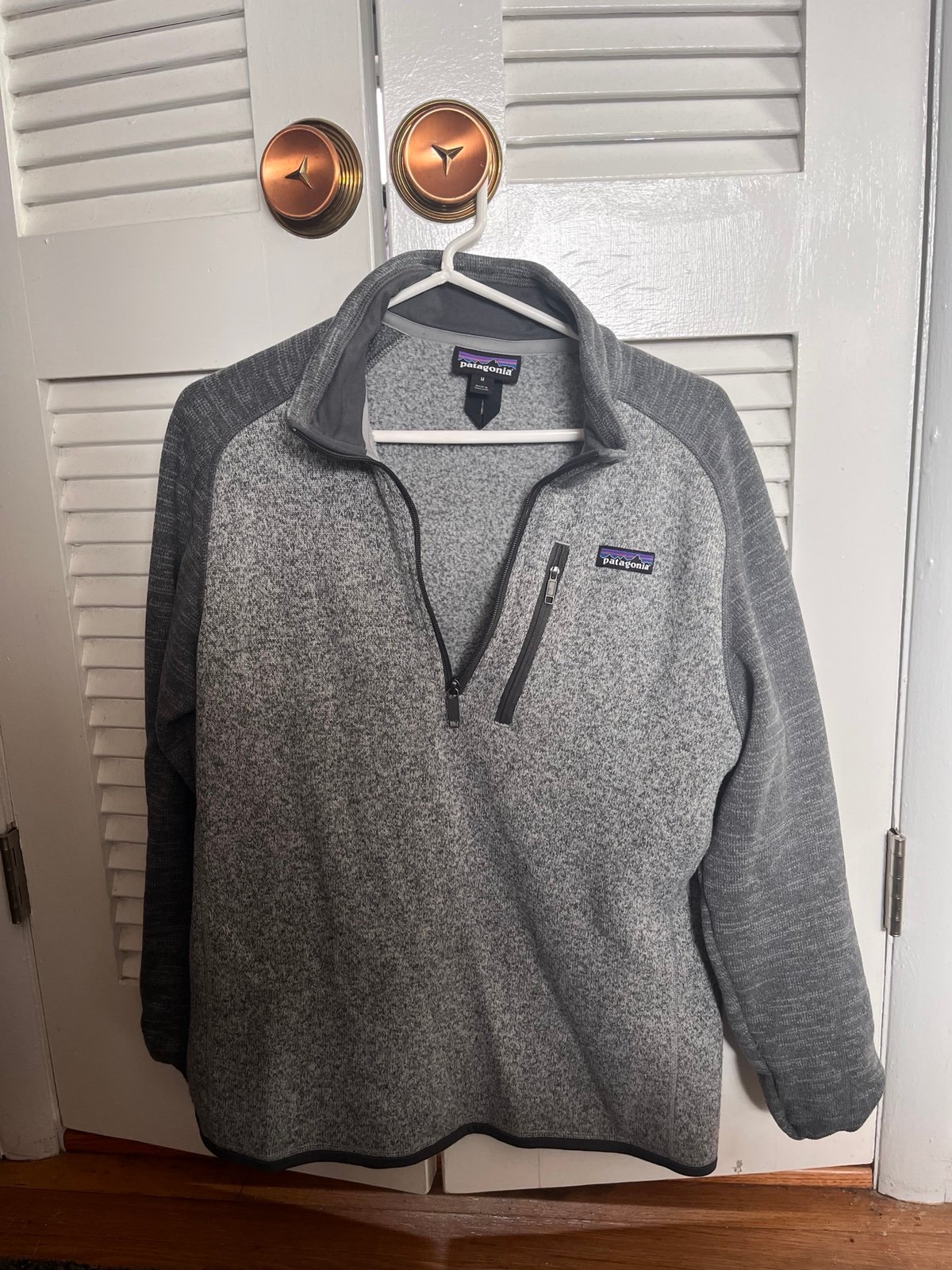 Patagonia Men’s Better Sweater Size M, Grey