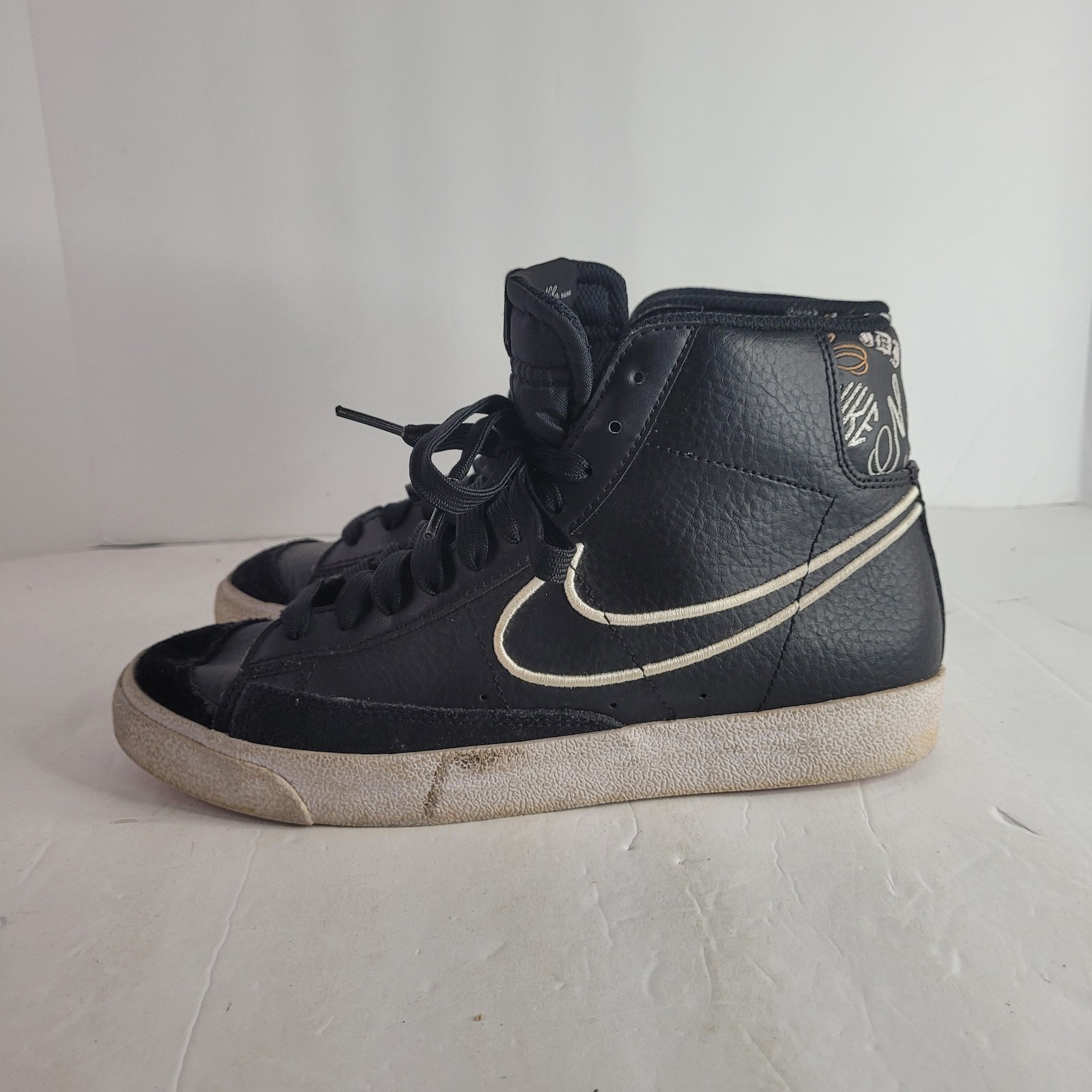 Nike Blazer Mid '77 SE GS 'Playful Fonts' Sneakers Size 7Y