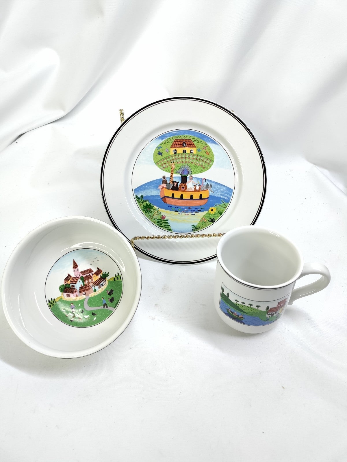 Villeroy And Boch Design Naif Laplau Noah's ark plate bowl mug set