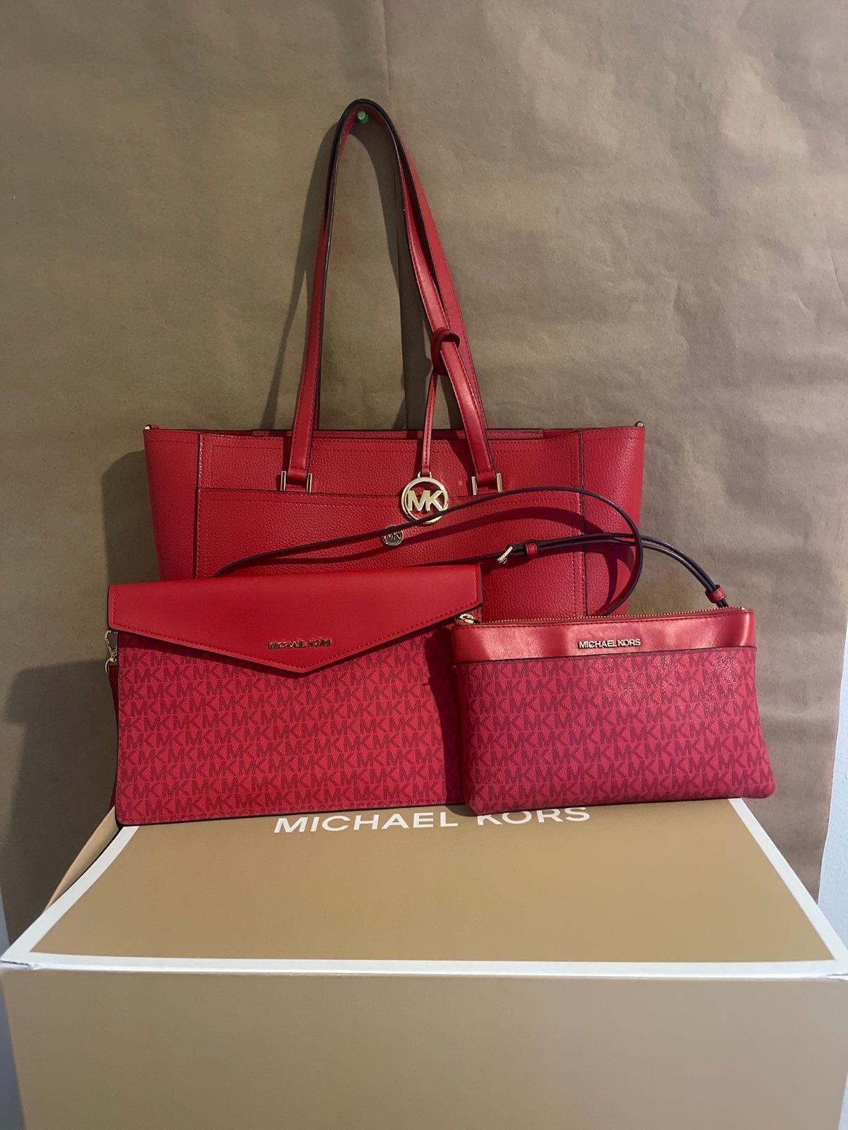 Authentic Michael Kors Maisie Pebbled Leather 3-in-1 Bag, Purse, and clutch bag