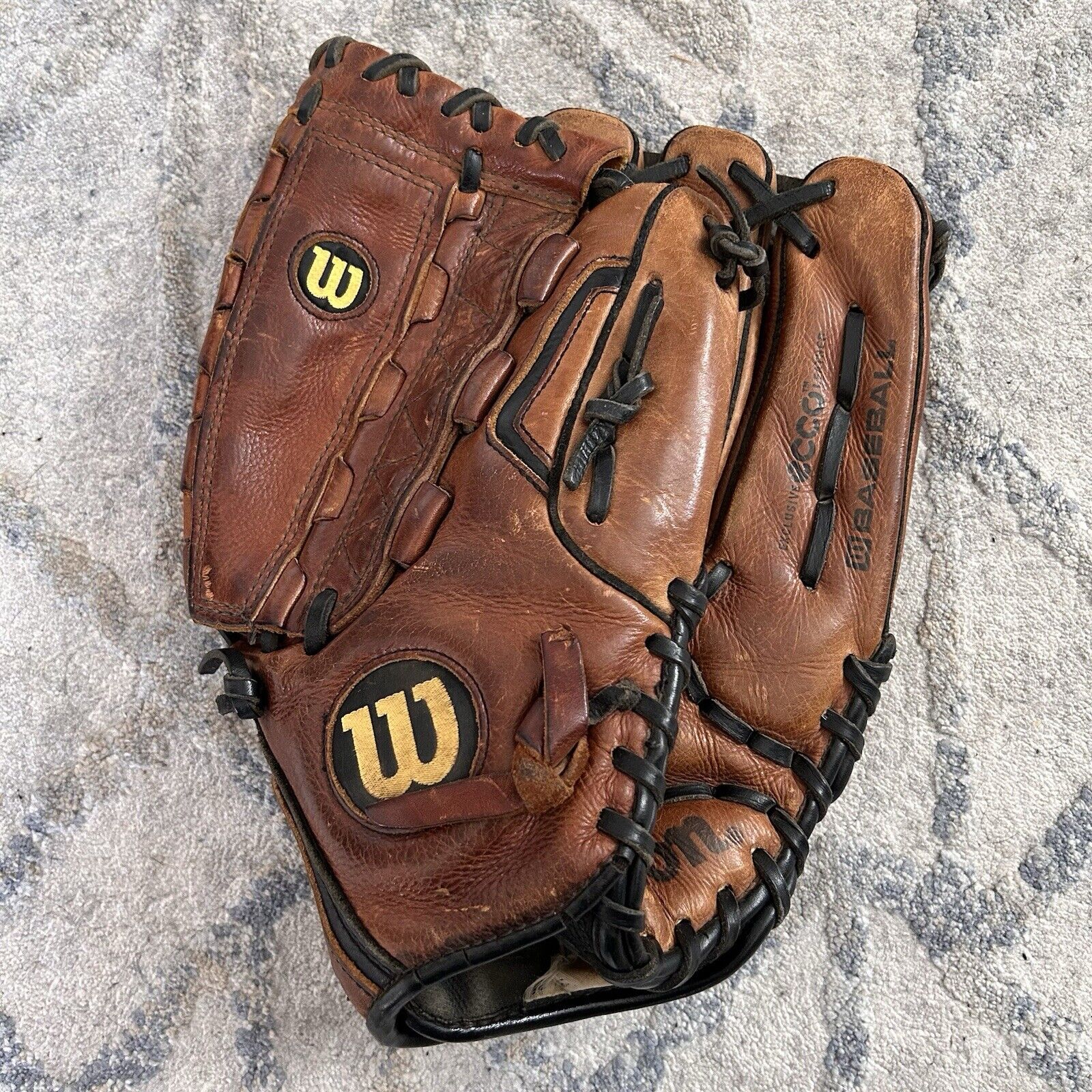 Wilson A700 12 A0700 Baseball Glove Exclusive Ecco Leather RHT