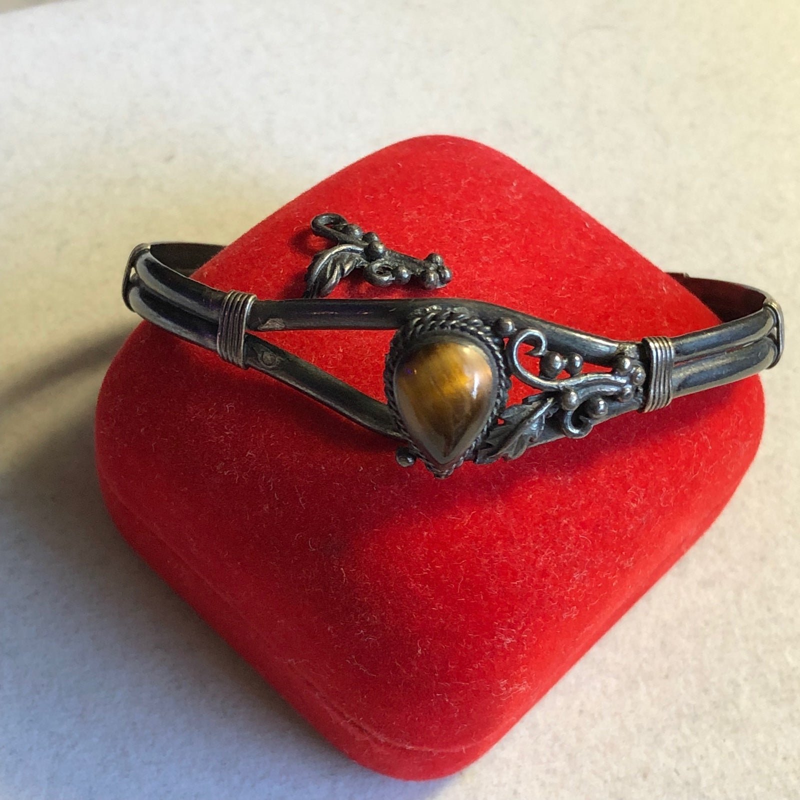 Vintage Tiger Eye Stone Sterling Silver Bangle
