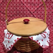 2005 Longaberger Valentines Be My Valentine Set