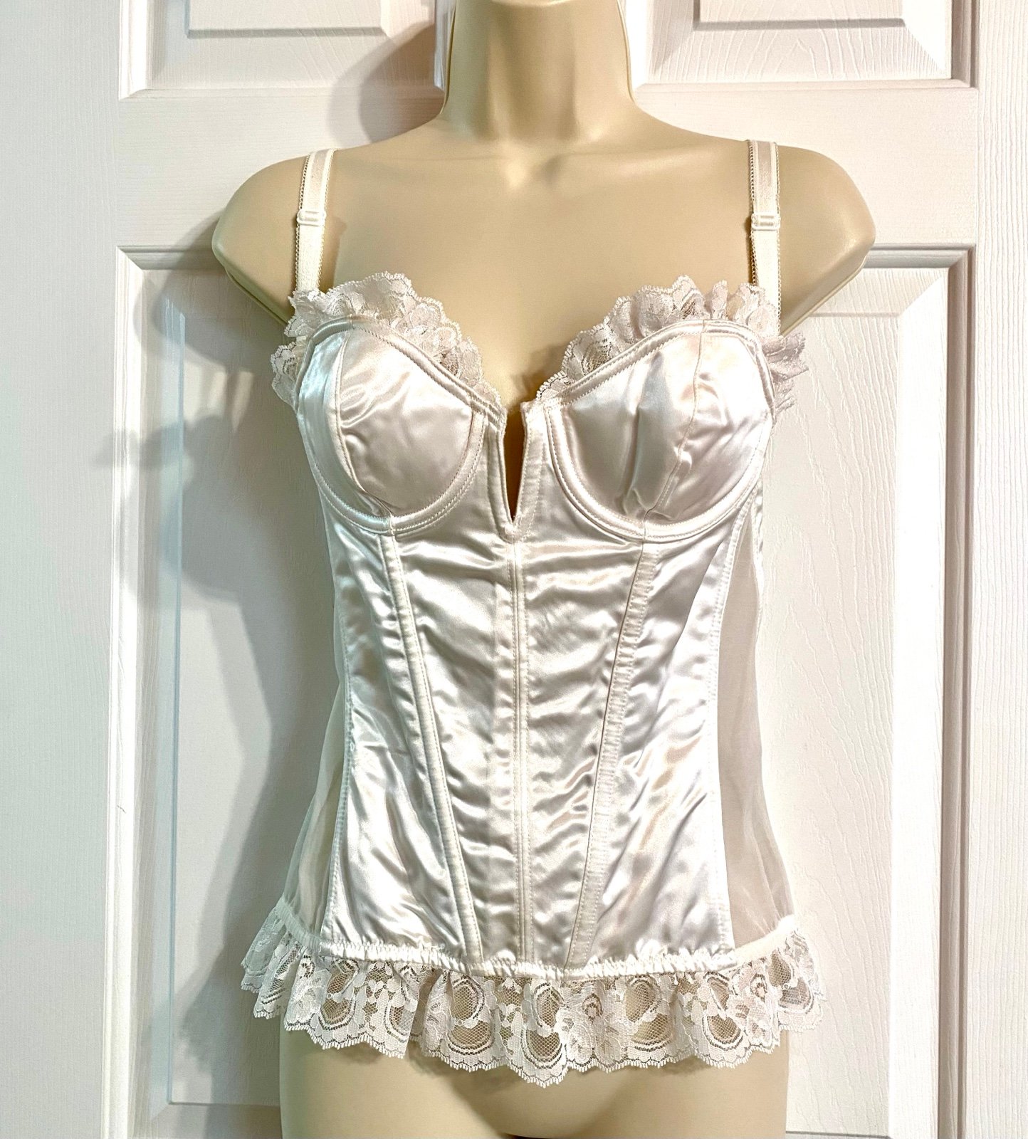 Victoria’s Secret White Satin/Lace Bustier Corset Top 36A