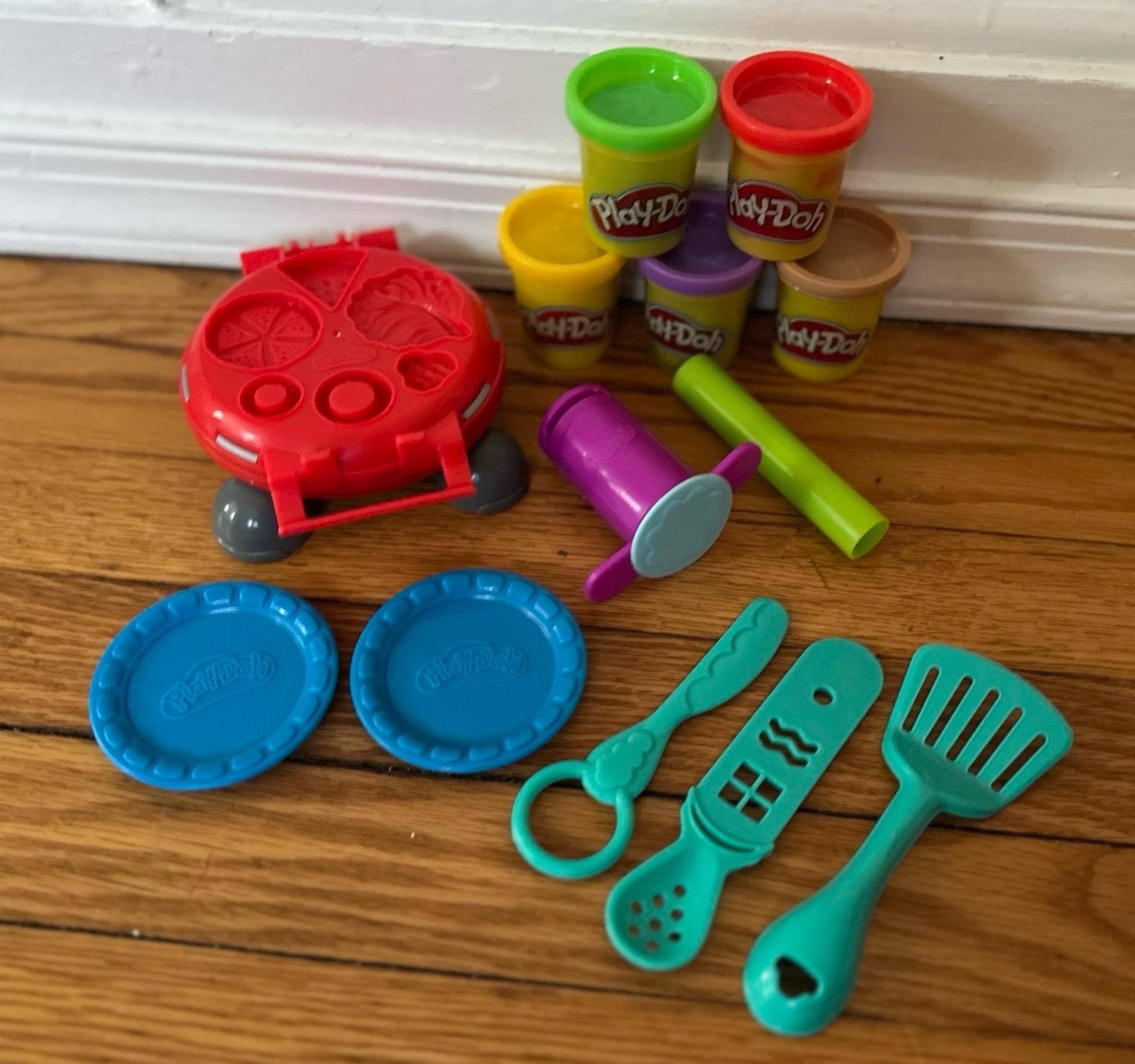 Play-Doh Kitchen Creations Burger Barbecue