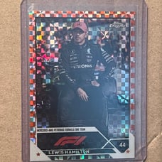 2023 Topps Chrome F1 Lewis Hamilton 15/25 Orange Checker Flag Refractor