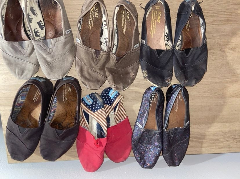 Toms shoes