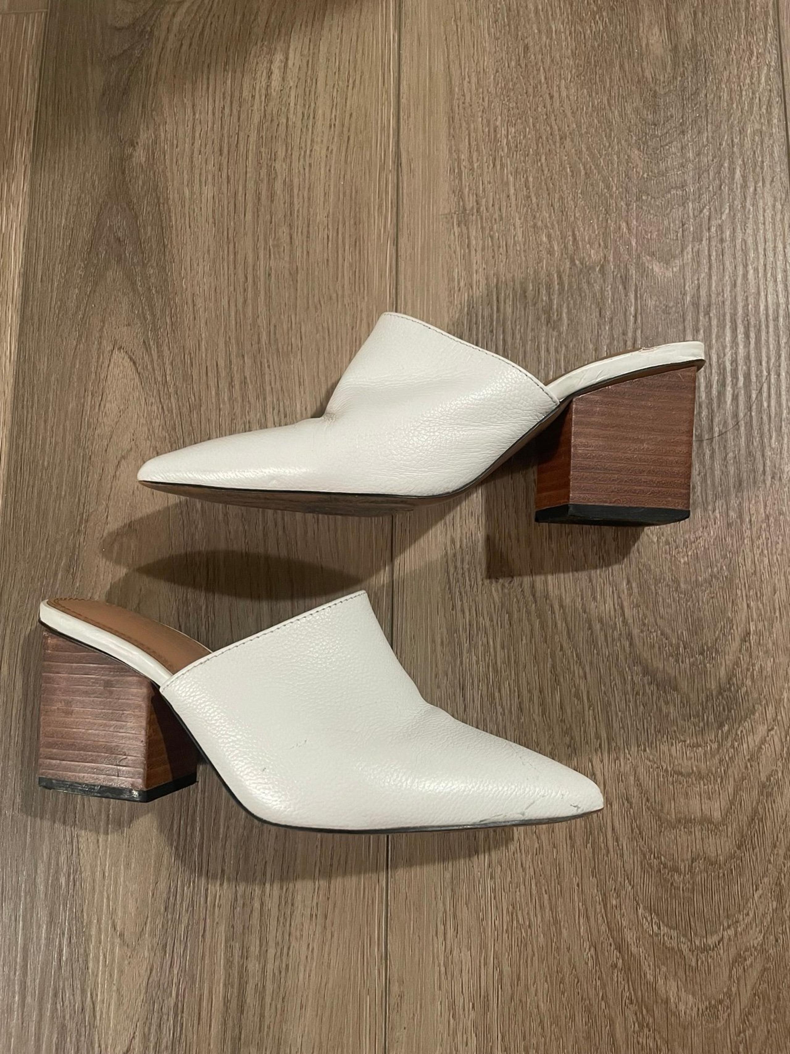 ASOS white leather mules in Sz 4.5 womens