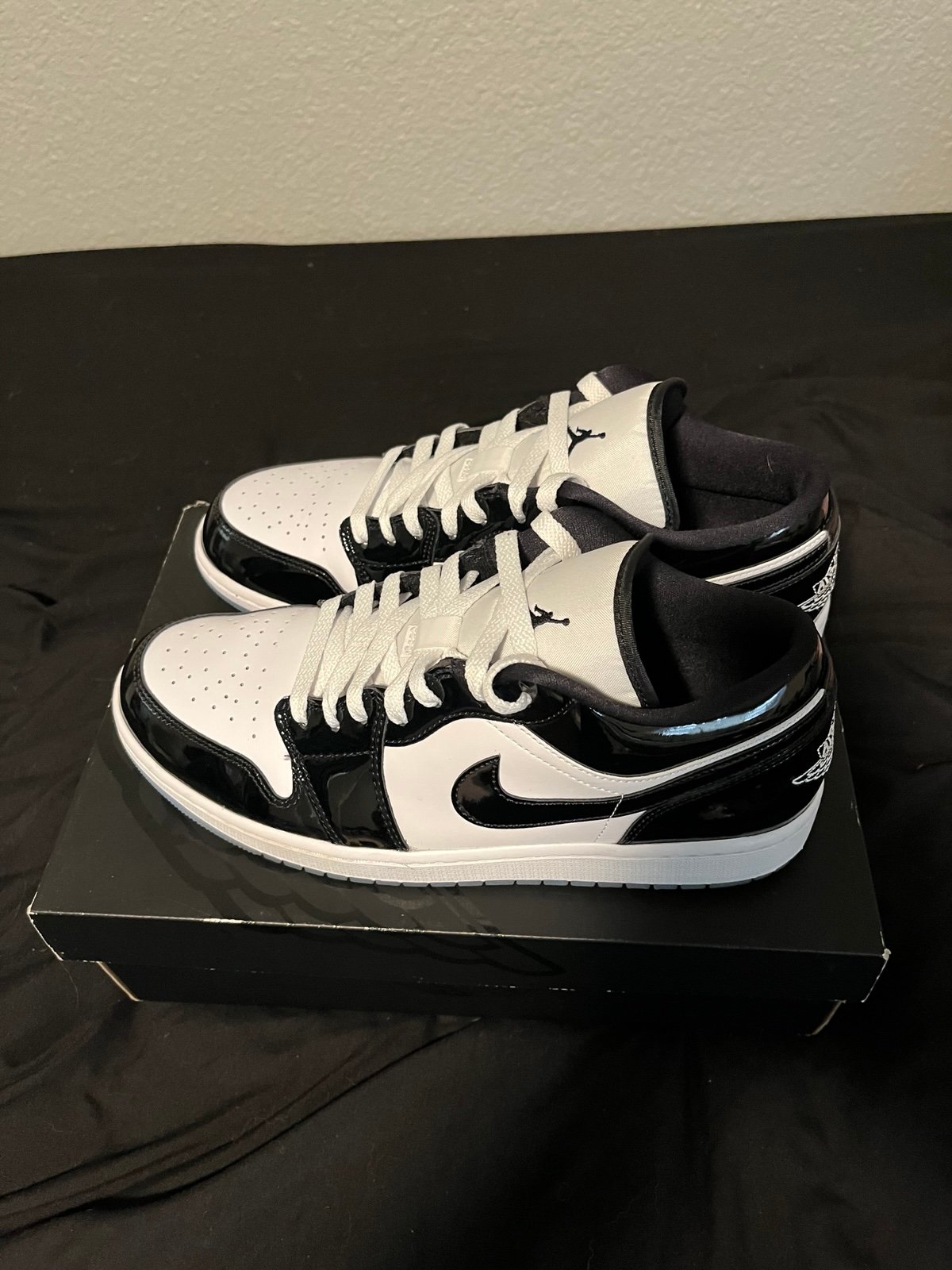 Air Jordan 1’s SE (Concord)
