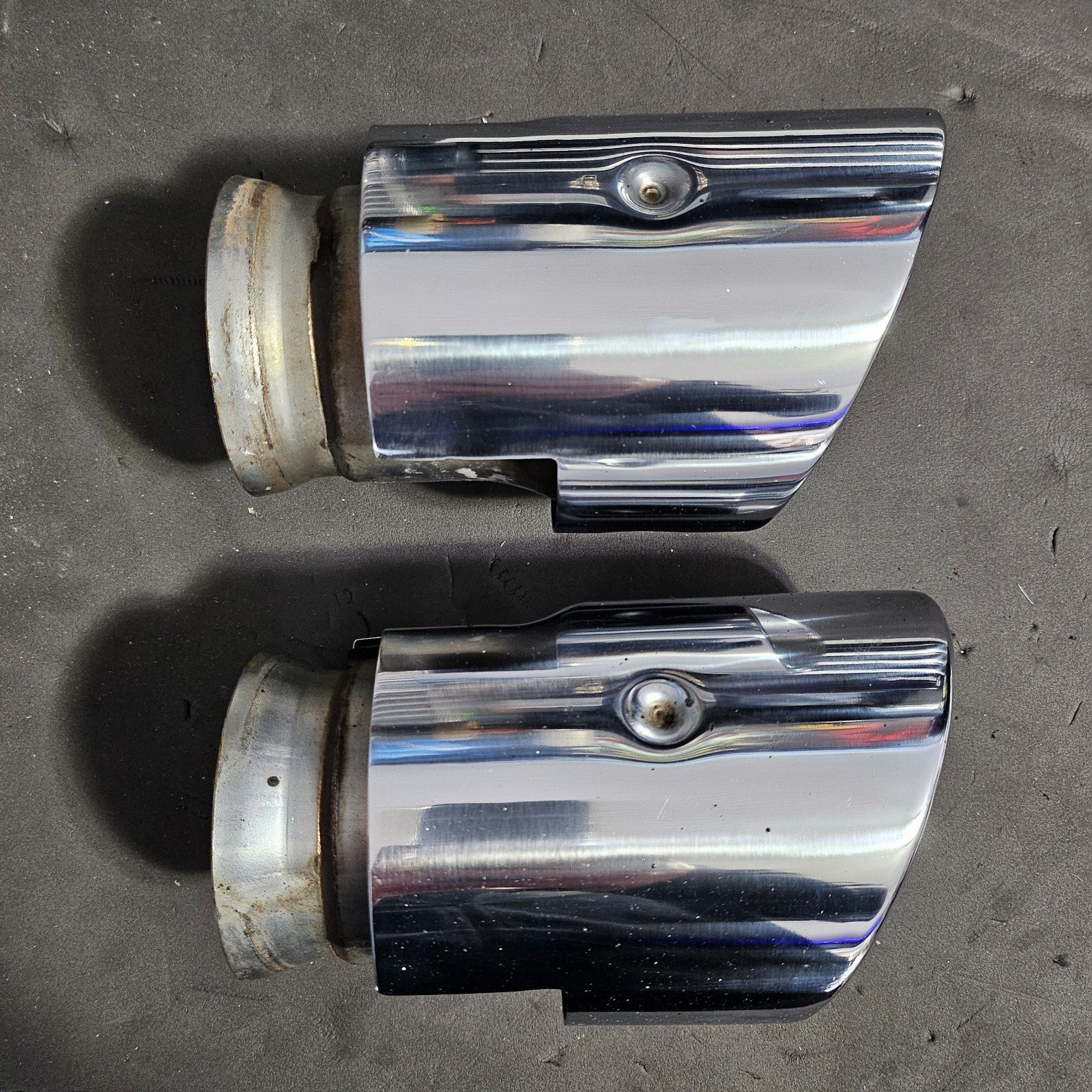 DODGE CHARGER R/T DAYTONA 392 2015-2020 OEM REAR EXHAUST MUFFLER PIPE TIP OEM