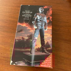 Michael Jackson, VHS 75 min 10 songs produce 1995