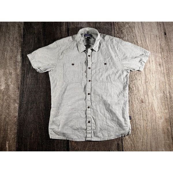 Patagonia Men's Back Step White Green Striped Shirt Sz Large STY53139