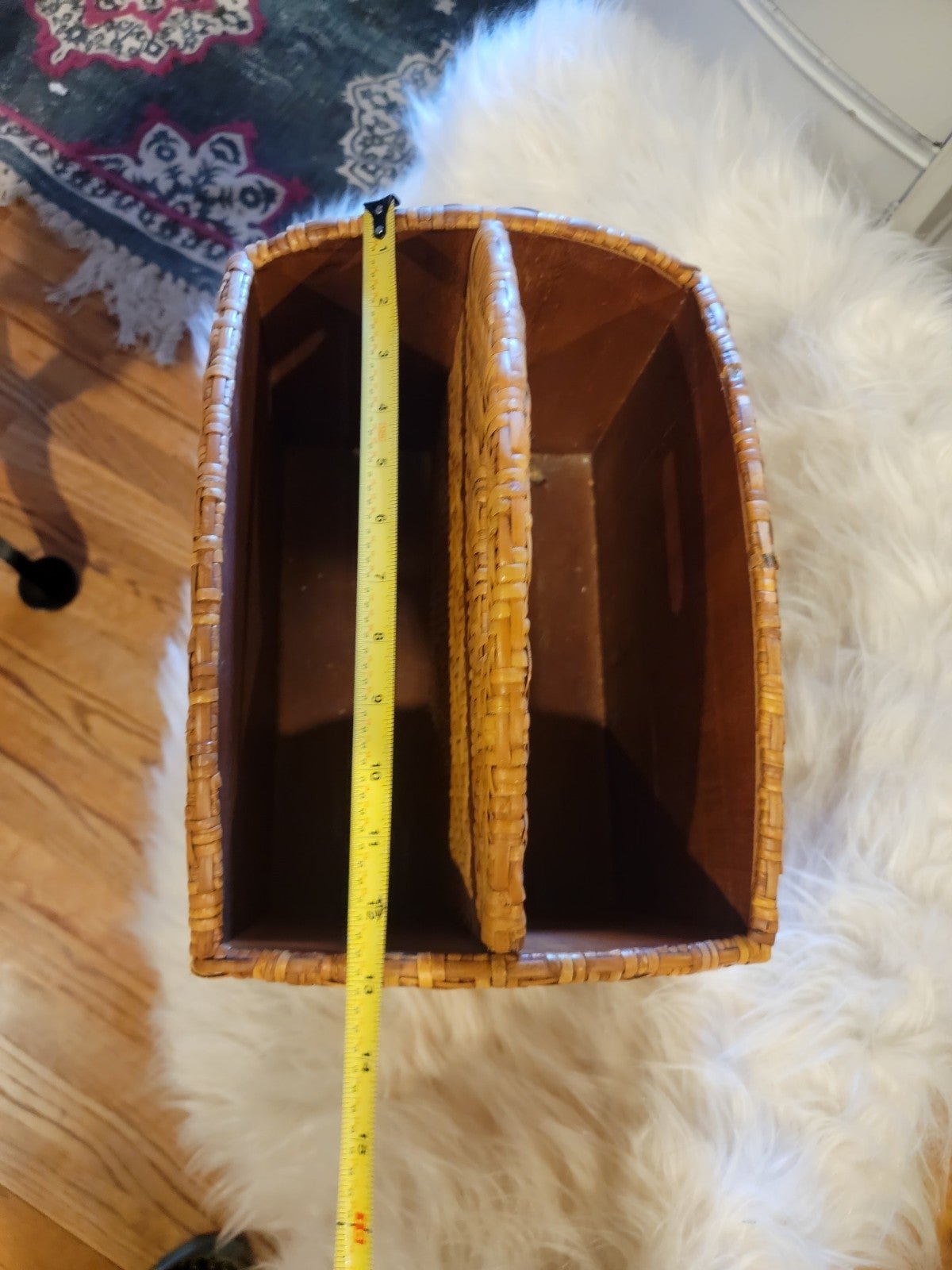 Heavy sturdy wood wicker basket rack planter towel Vintage organizer