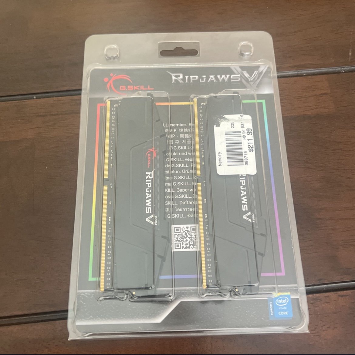 NEVER USED G. Skill Ripjaws V 32 Gigabytes of Ram
