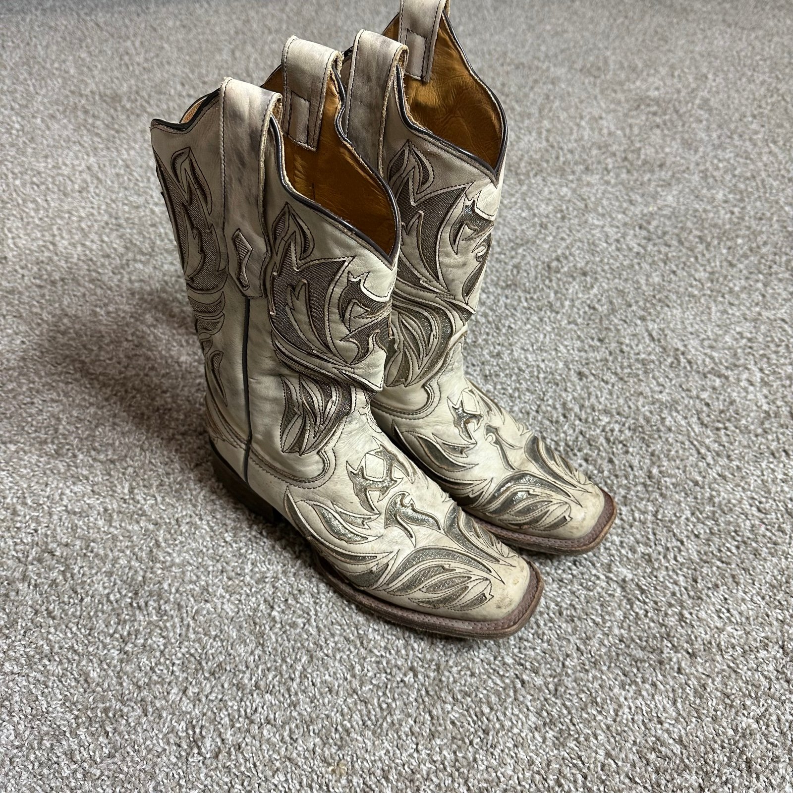 Corral Women's Distressed Western Boots - Cream and Brown