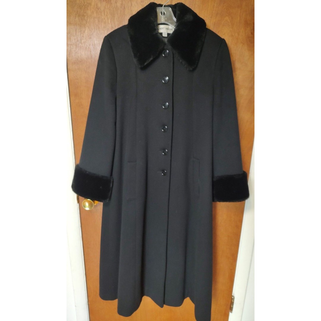 Albert Nipon size 4 black 100% wool women's long lined coat faux fur collar trim
