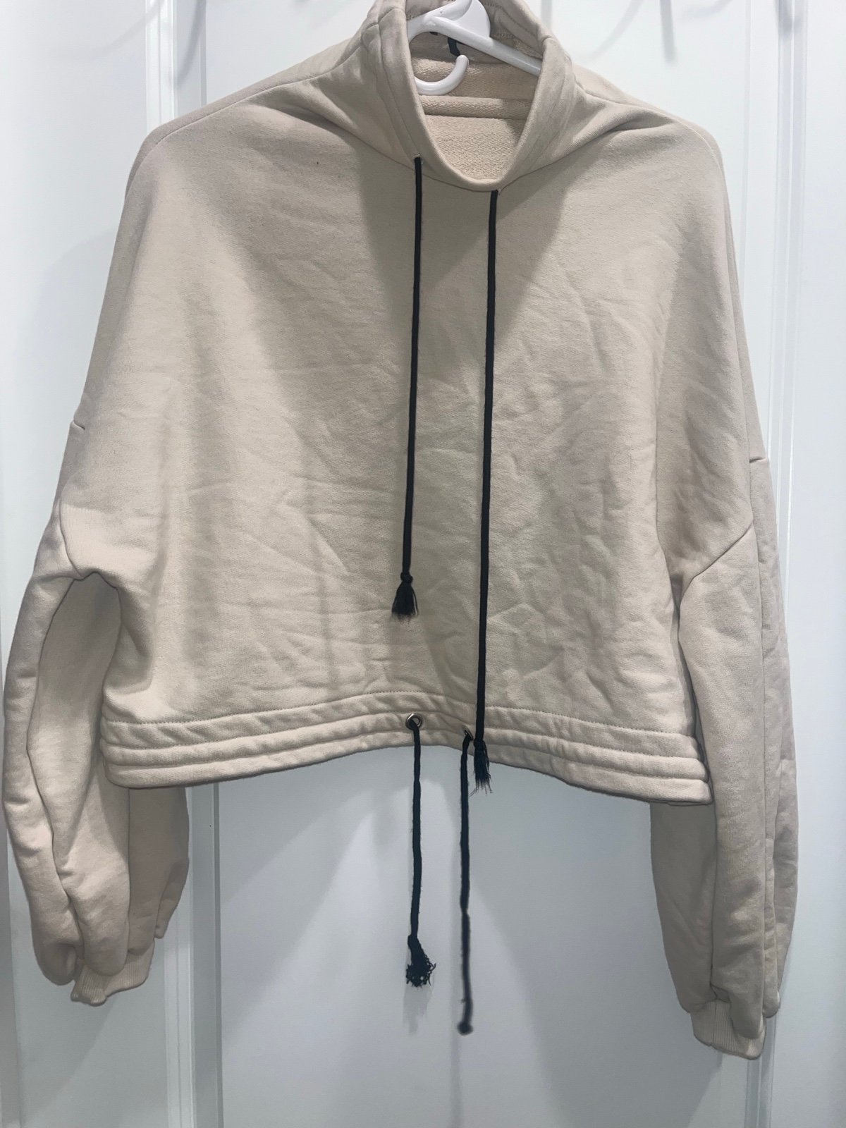 The RANGE women’s hoodie
