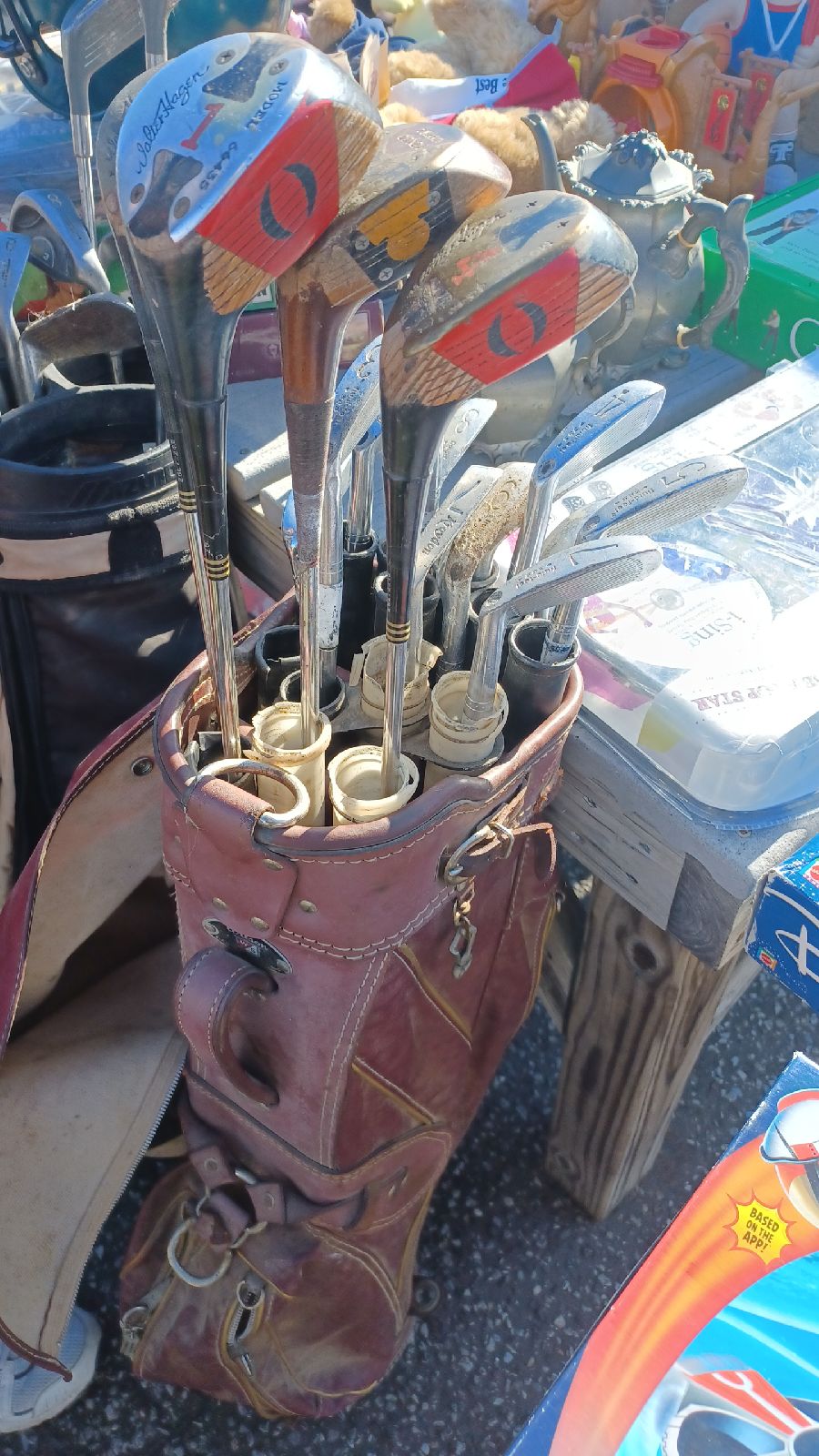 Walter hagen full golf club set grips still spongy good condition good price and