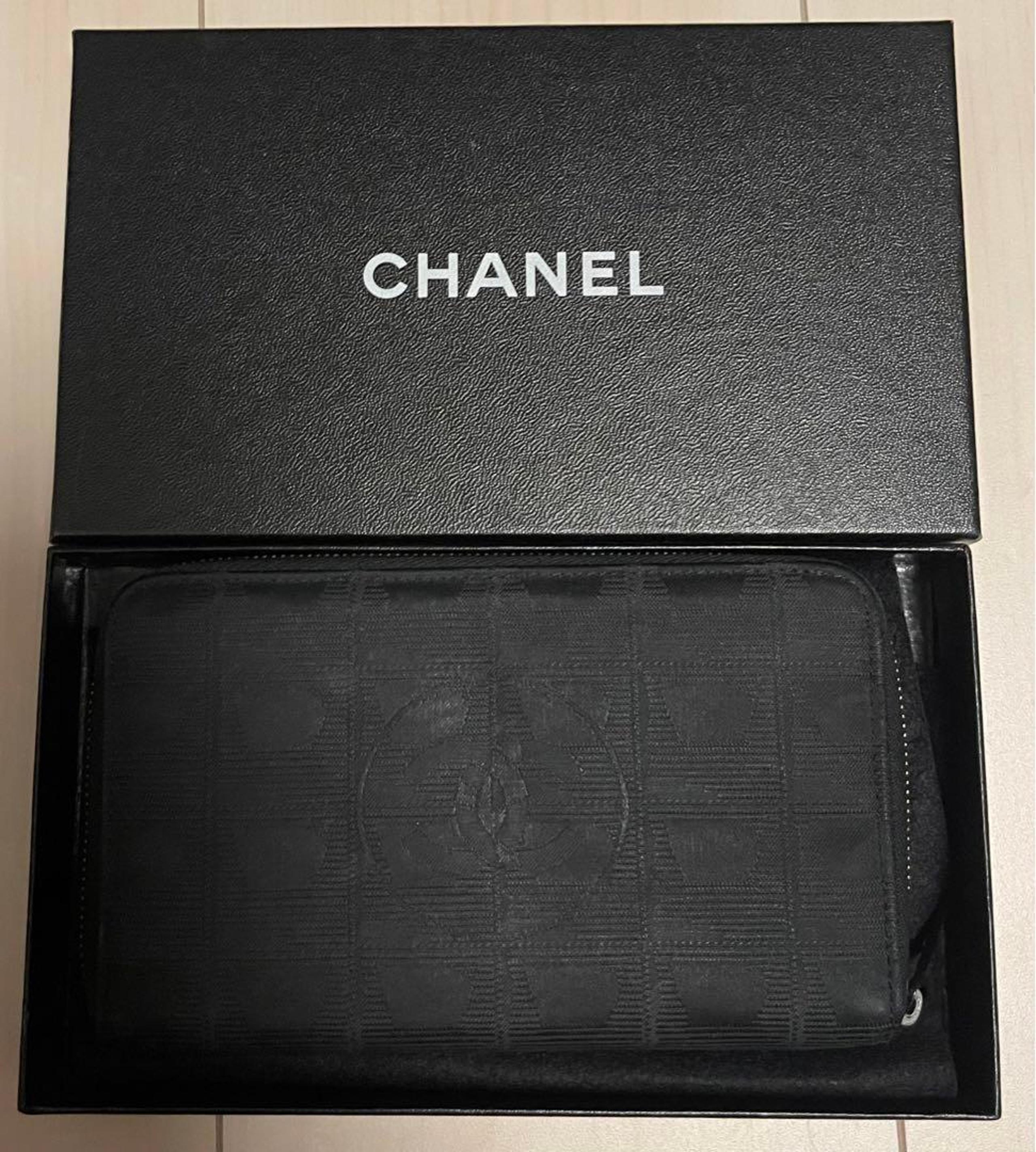 CHANEL New Travel Line Round Zipper Long Wallet with Box