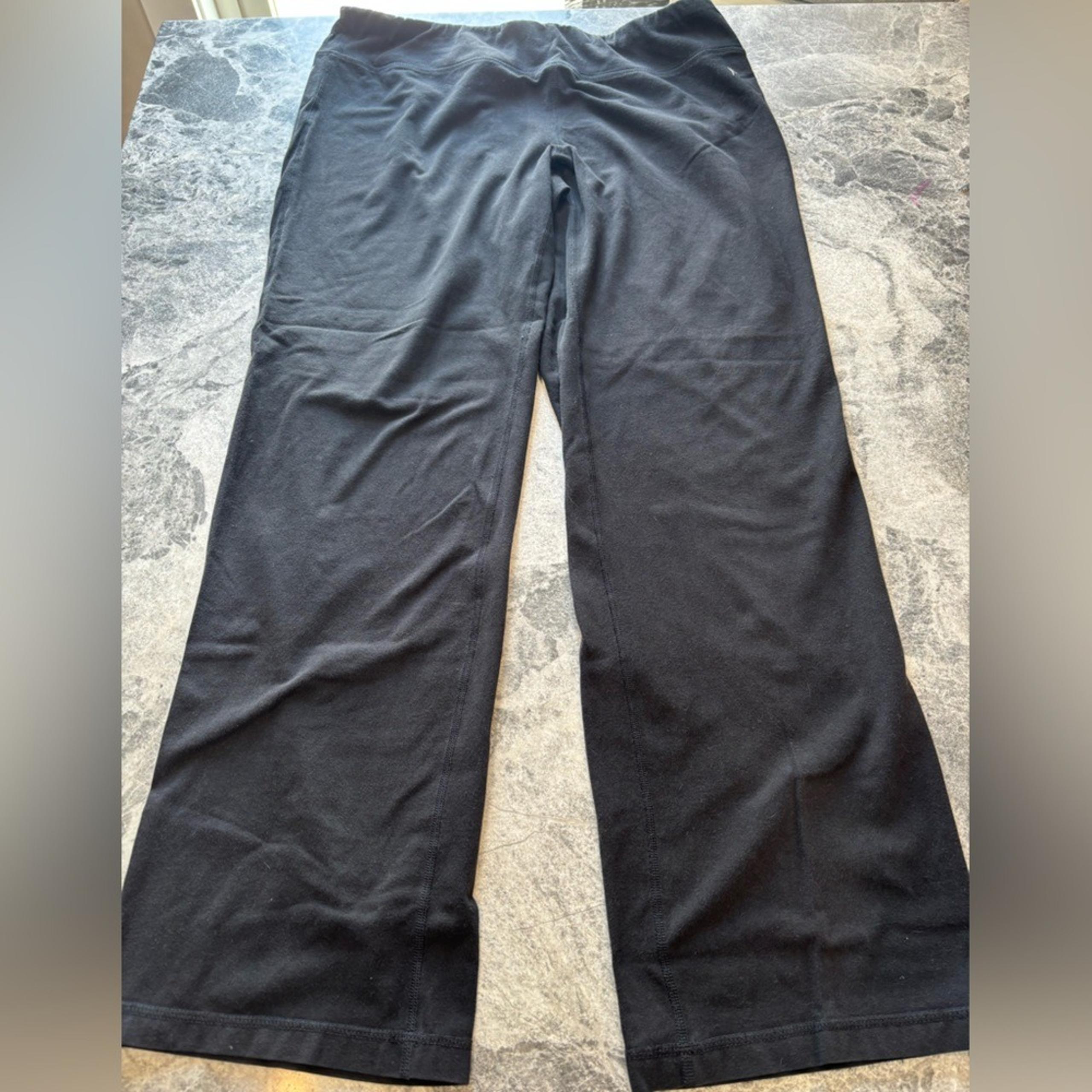 Women's XL semi fitted Black Pants
