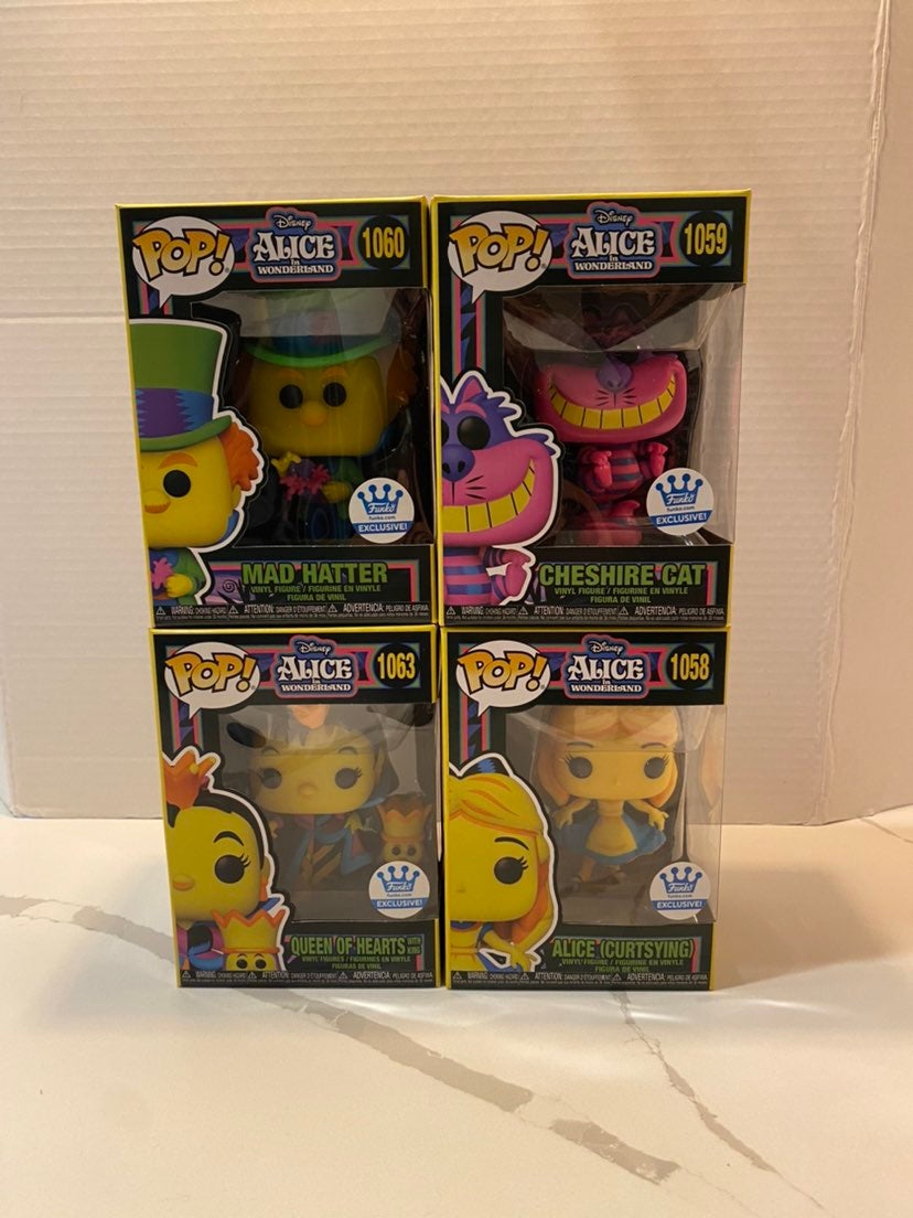 Alice in wonderland blacklight set