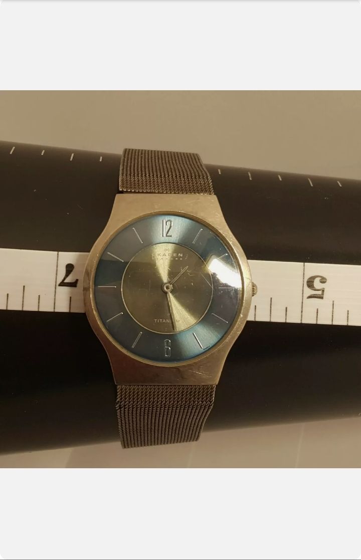 SKAGEN TITANIUM MEN'S THIN WATCH .