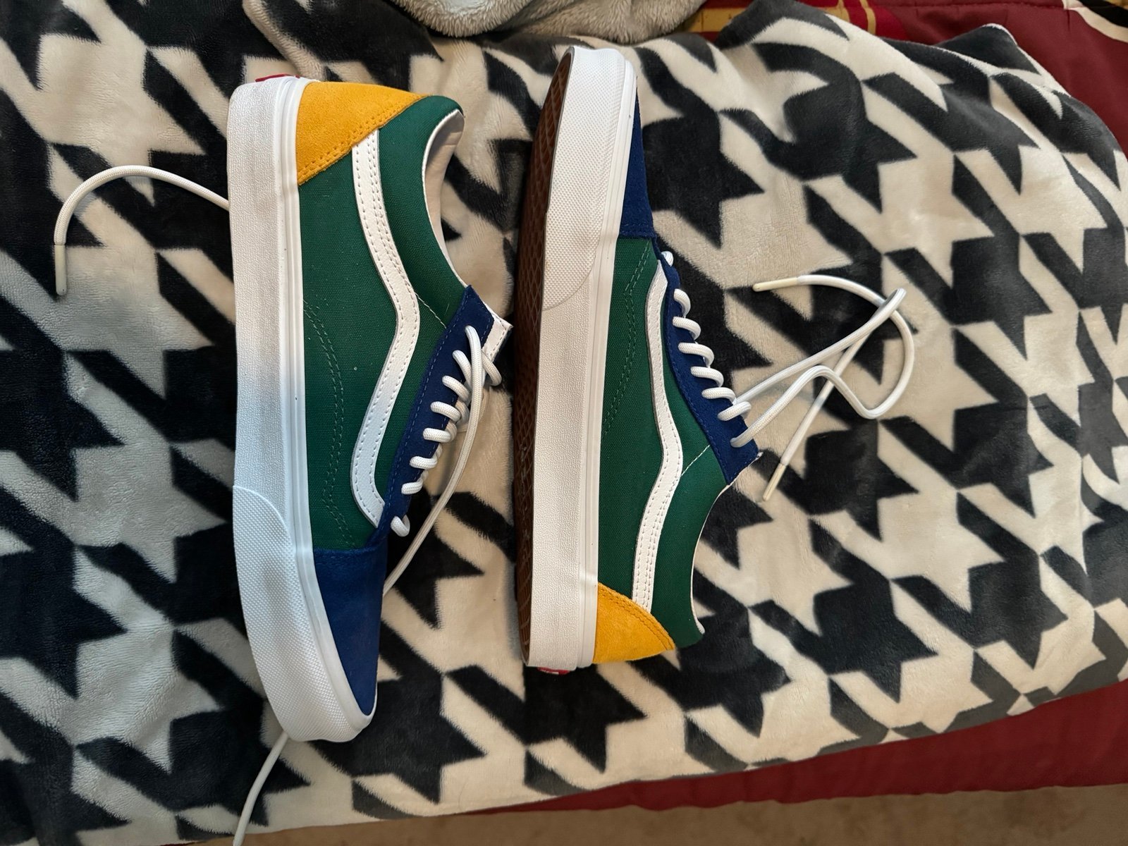 Vans Old Skool Yacht Club