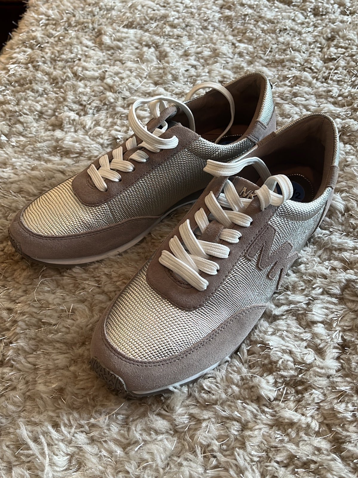 NWOT MICHAEL KORS SNEAKERS Without Box.