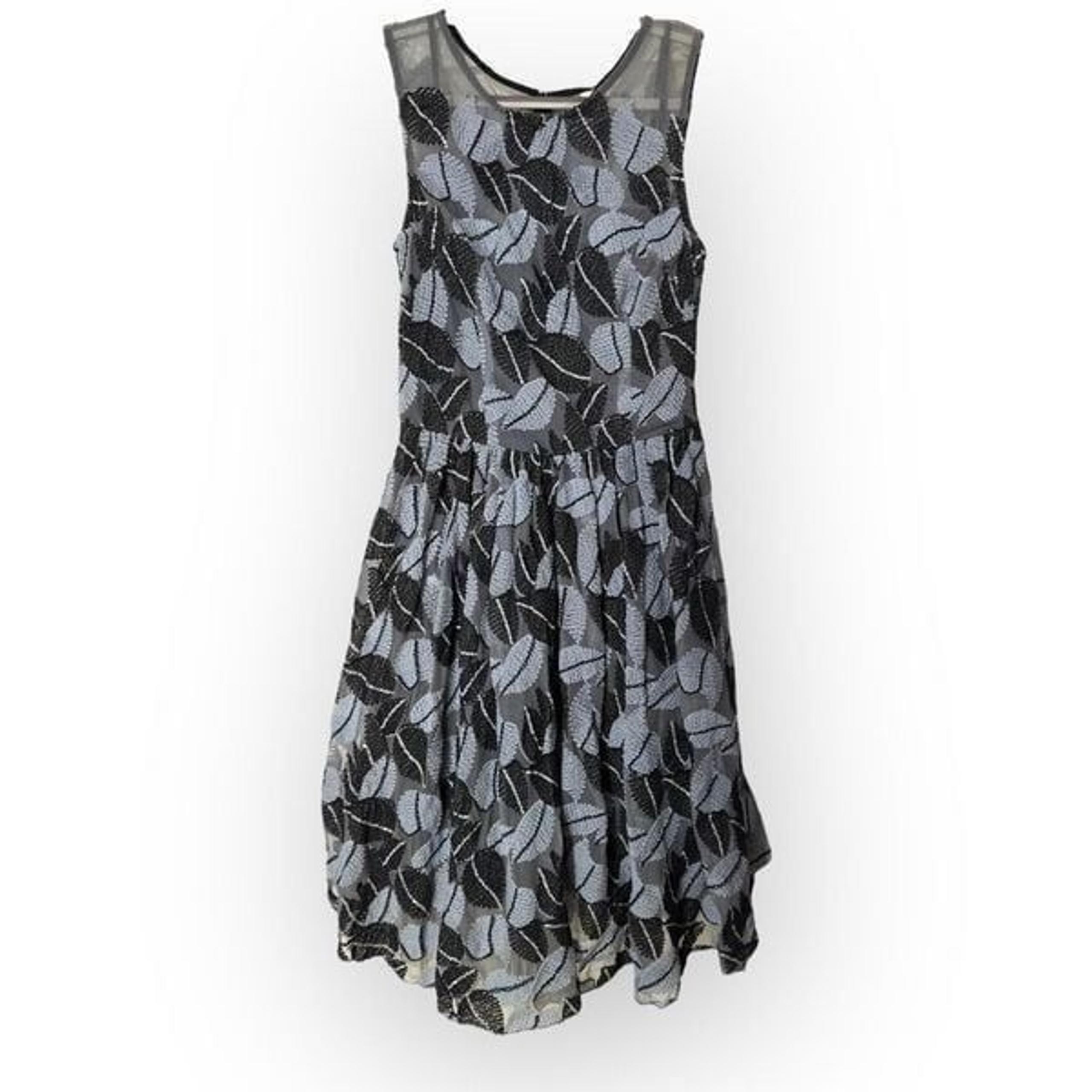 NWT Eva Franco Renee black with silver leaf’s sequin dress 5789 size 6 fit n fla