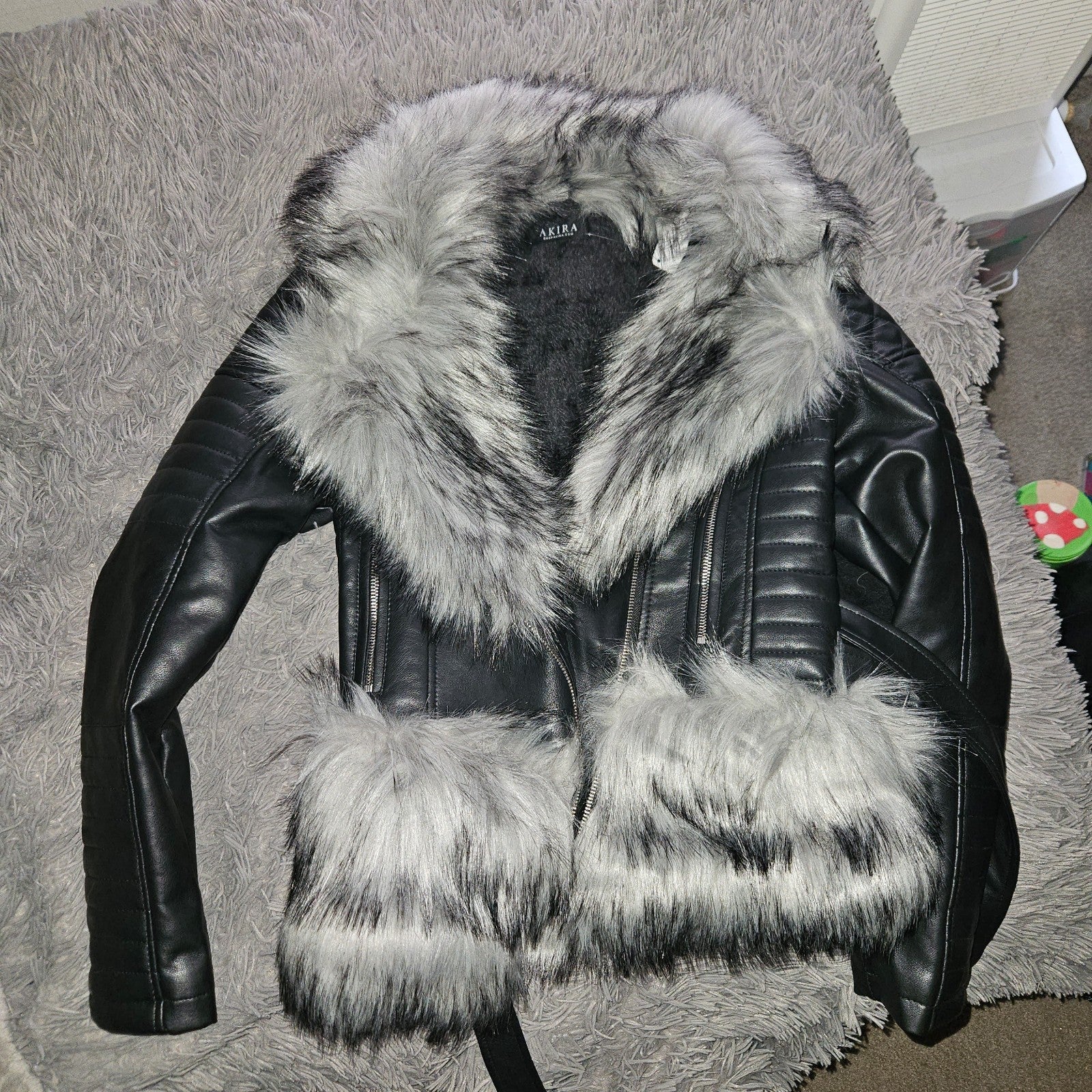 Akira leather jacket with clearance fur