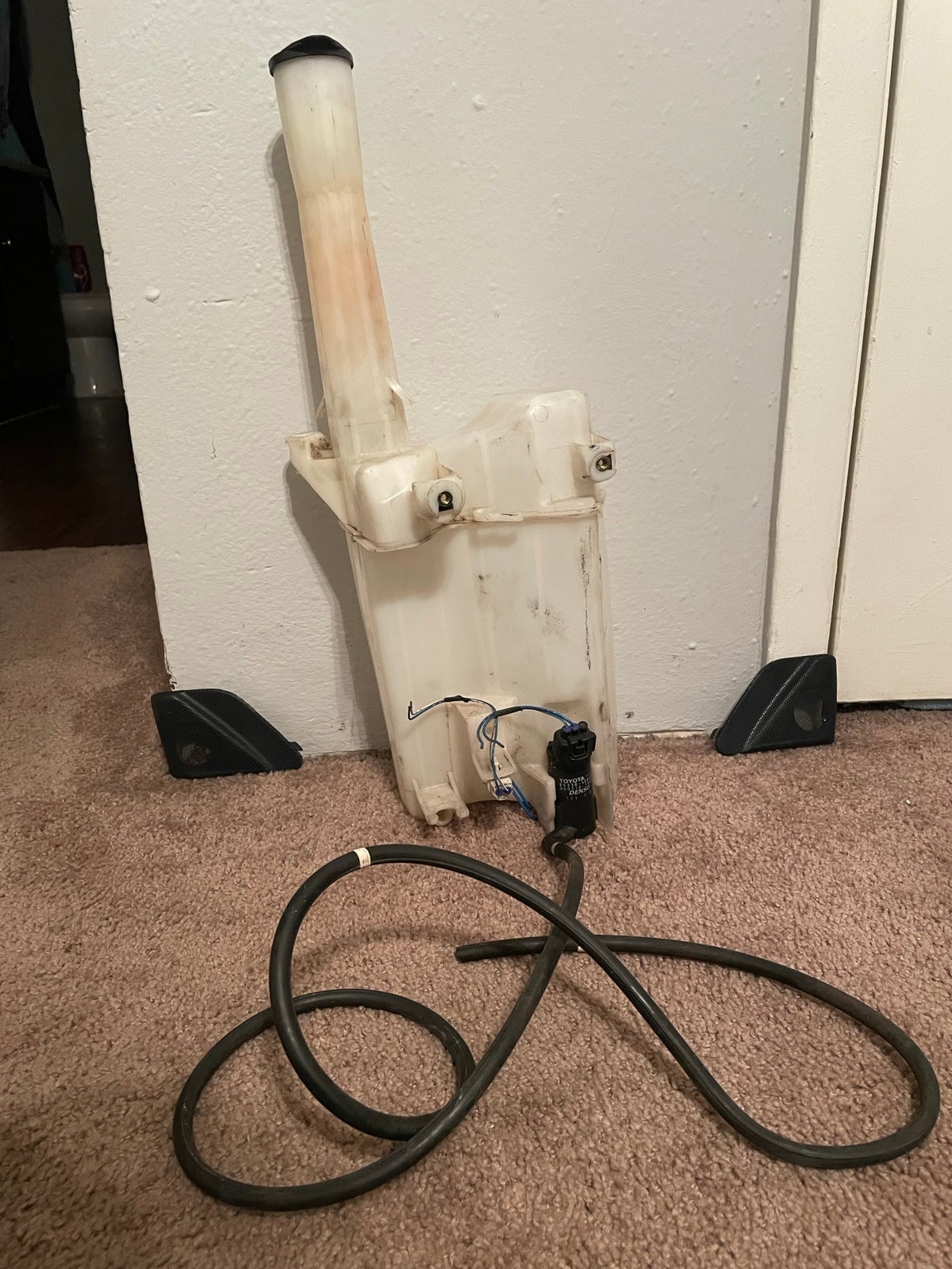 1998 Lexus Ls400 Windshield Washer Fluid Reservoire