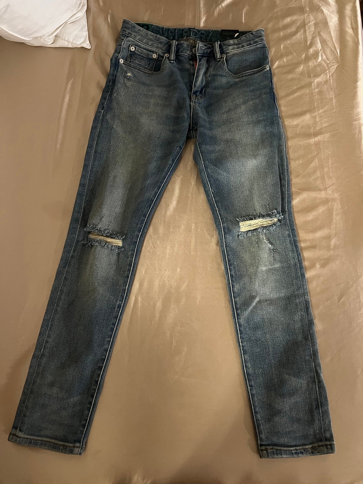 jeans