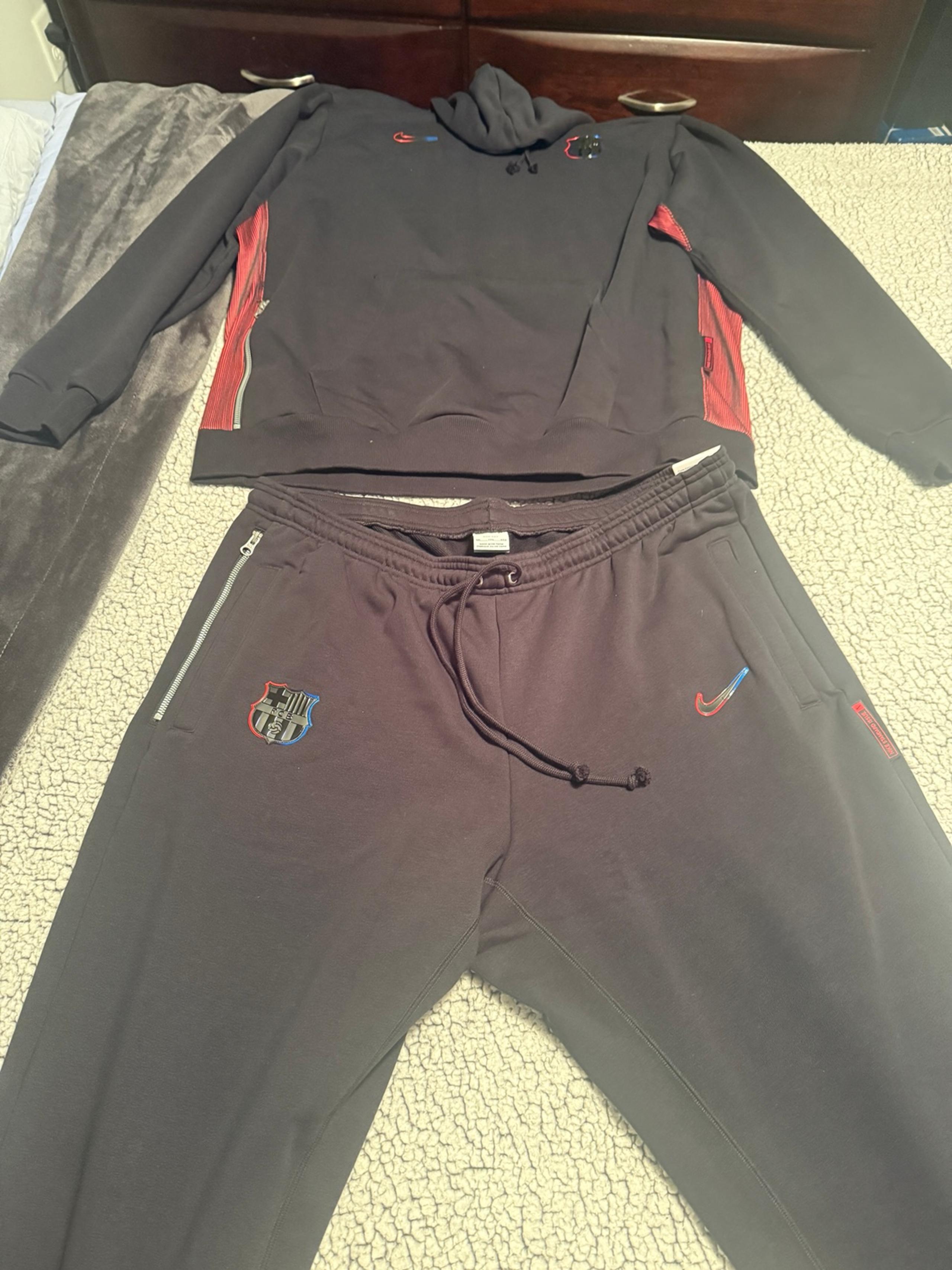 Nike FC Barcelona away sweatsuit men’s XXL rare sold out