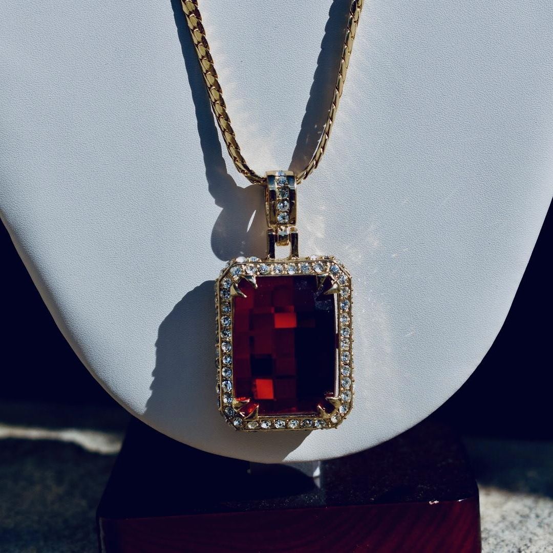 Necklace stainless steel gold plated cub
