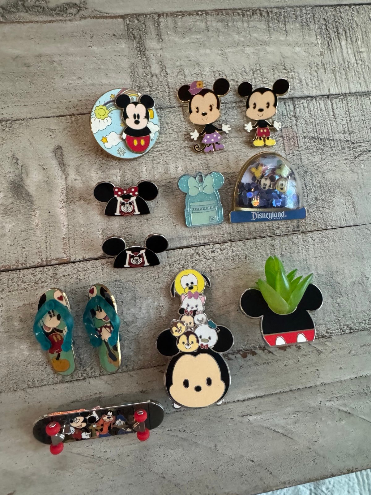 Mickey & Friends Disney Pins