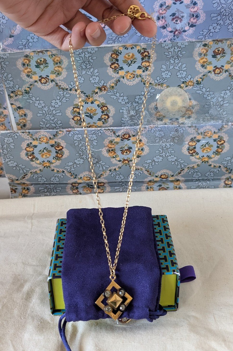 Tory Burch Gold pendant necklace