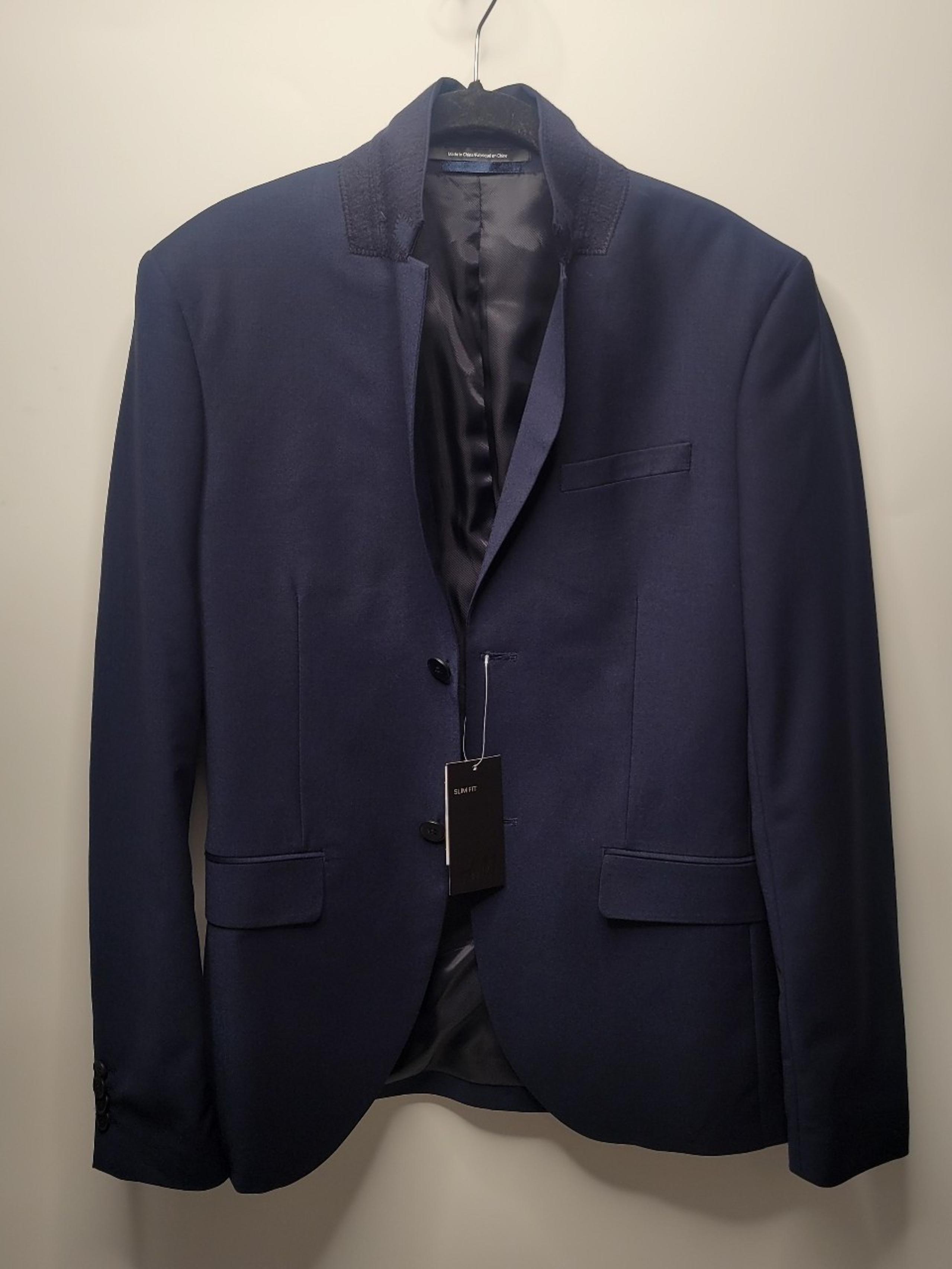 H&M New Blazer Mens Size 36R Blue Slim Fit Sport Coat 2 Button Suit Jacket.