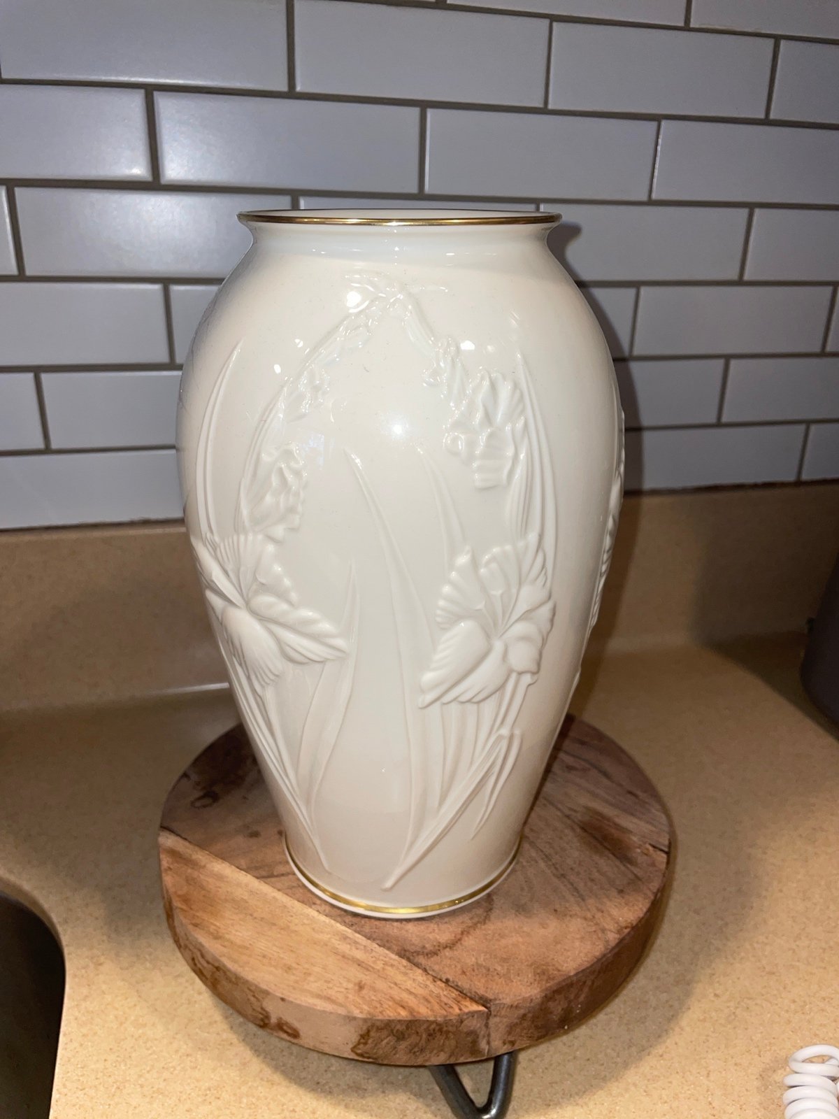 Lenox Masterpiece Ivory Vase Embossed Iris with Gold Trim