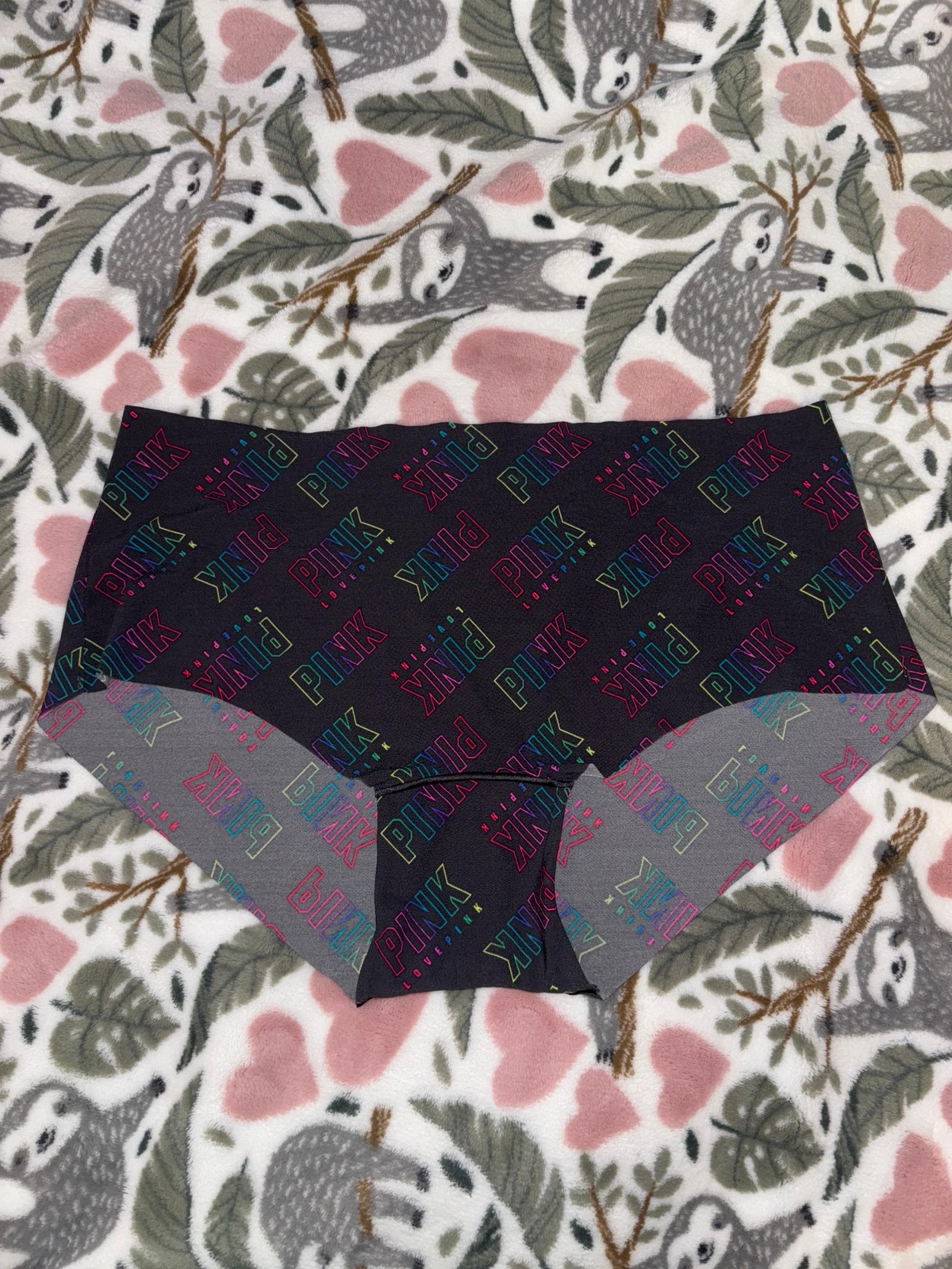 Victoria’s Secret PINK Seamless Boyshort Panties XL Rainbow Logo