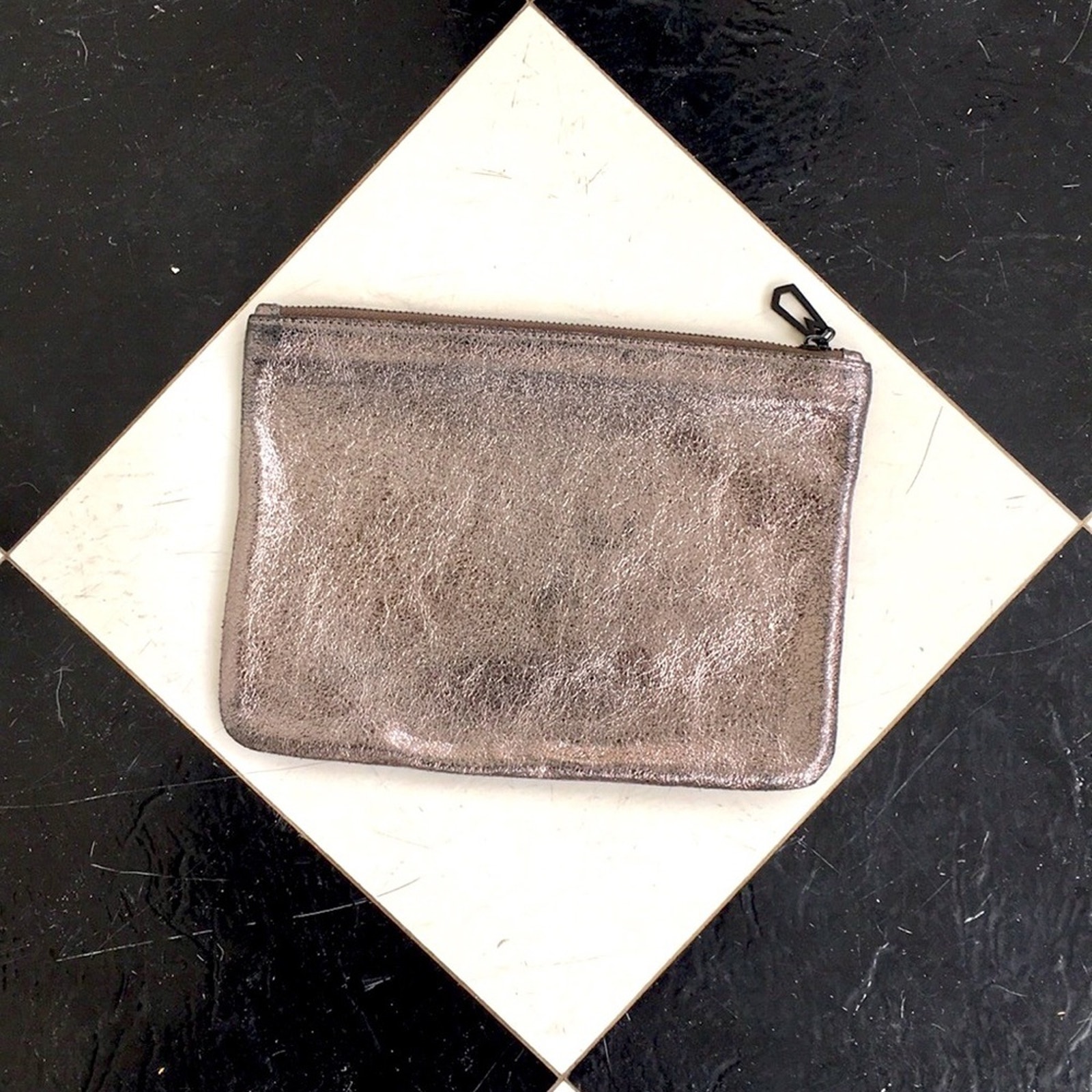 Marc Jacobs - Neiman Marcus clutch EUC