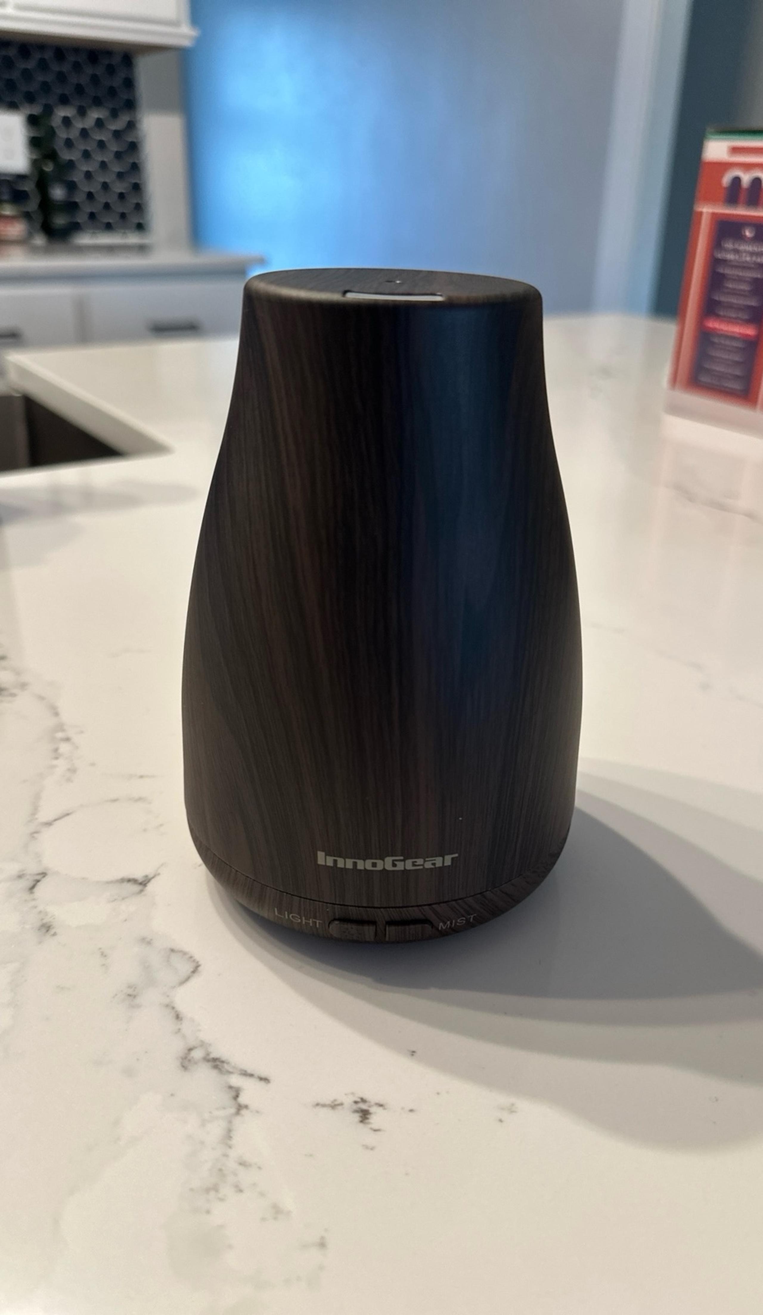 Innogear Aroma Diffuser with Essential Oils - Never Used