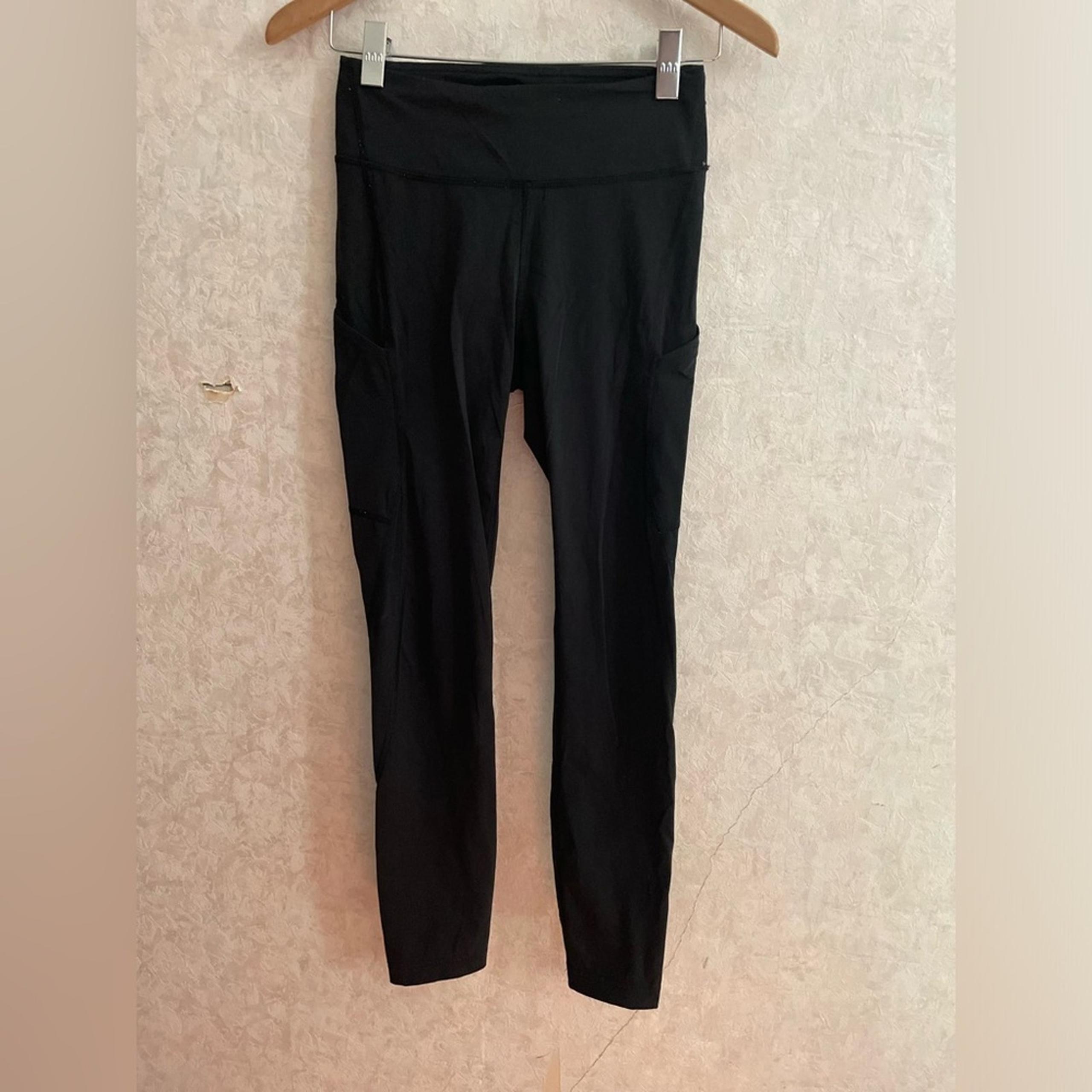 Outdoor Voices women's small black athletic leggings