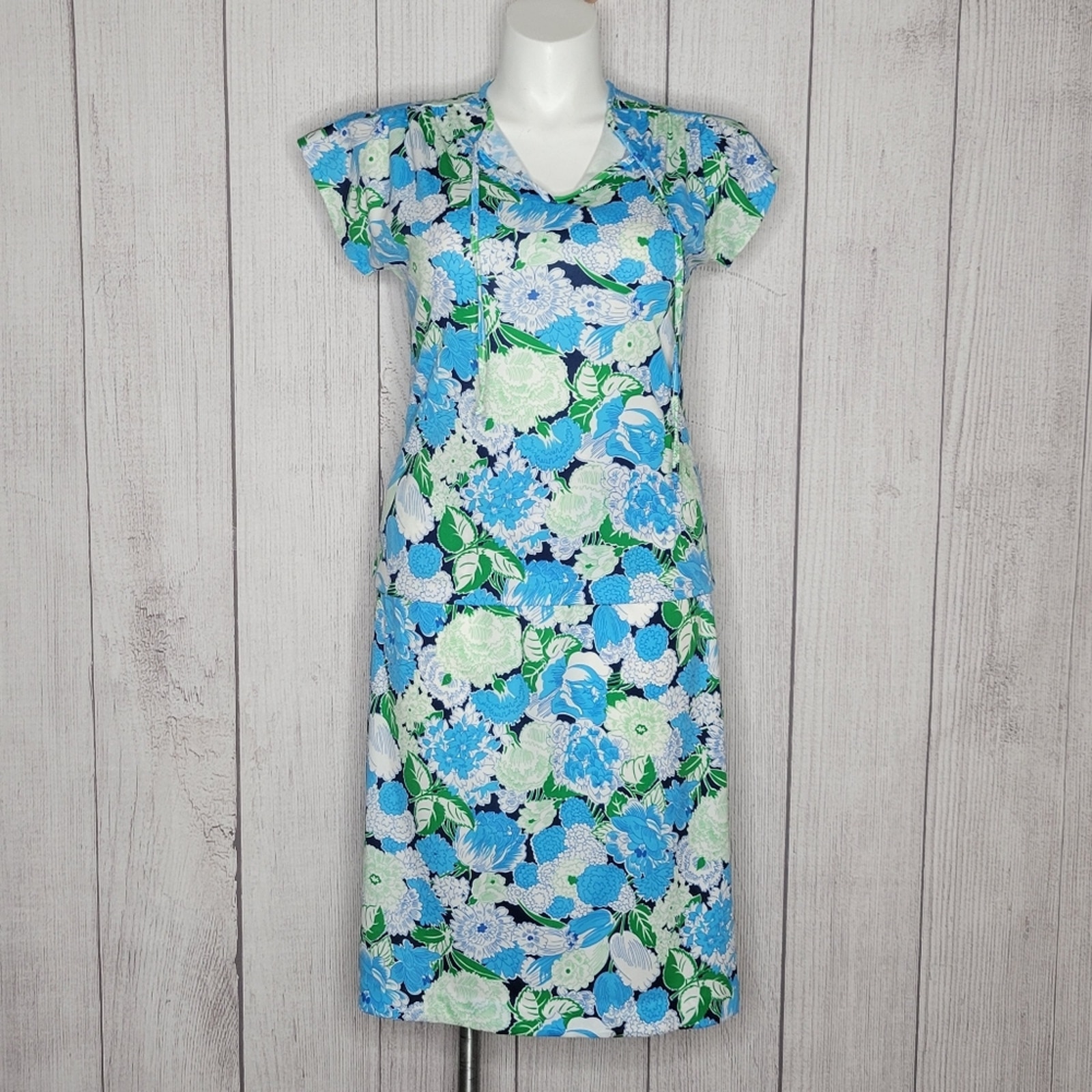 Vintage 70s Laura Mae Blue Floral Polyester Skirt Set, size 12