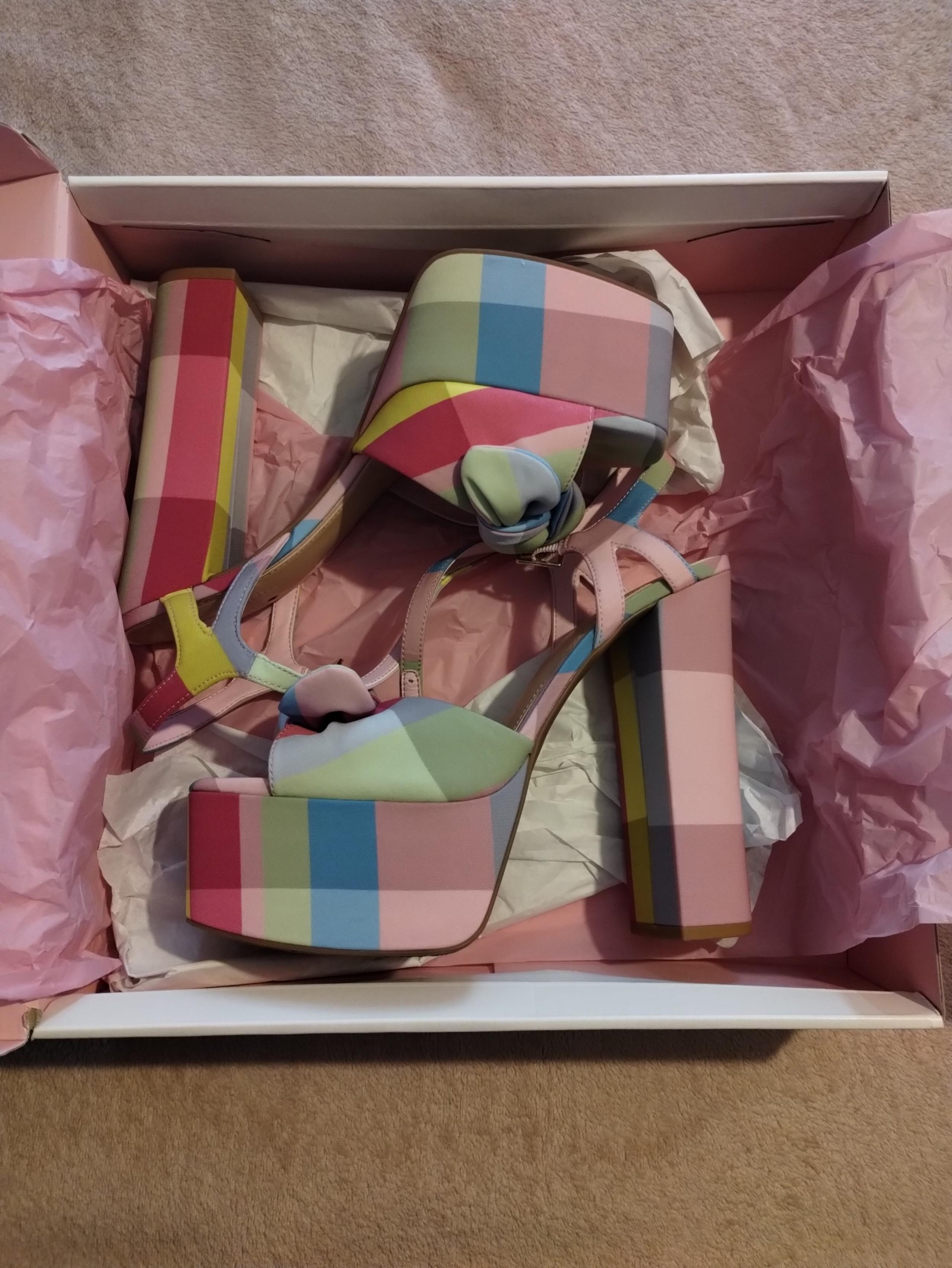 Gianni Bini Platform Heels